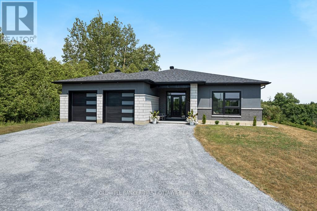 456 Pine Grove Road, Lanark Highlands, Ontario  K0G 1K0 - Photo 2 - X12425513