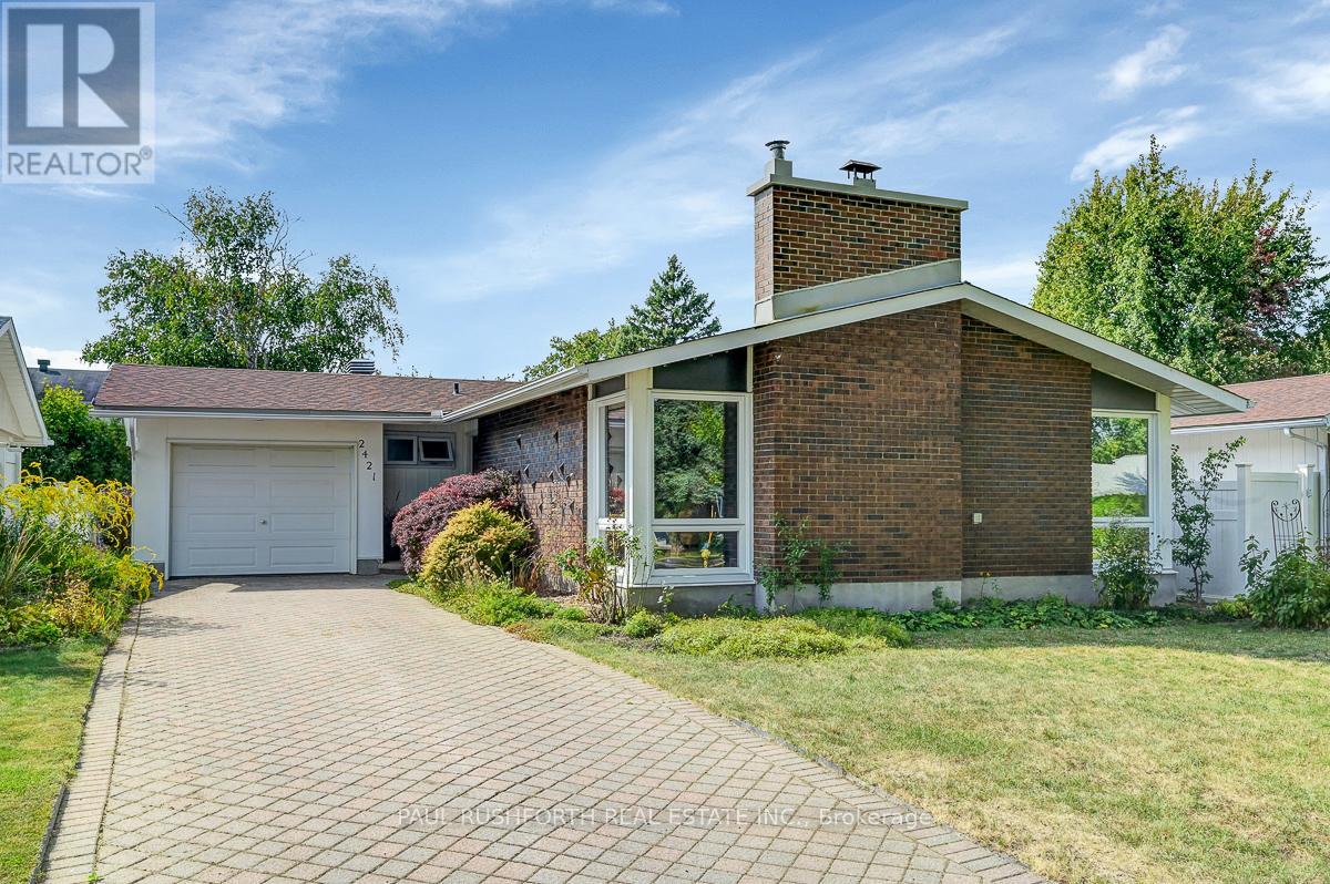 2421 OGILVIE ROAD, Ottawa, Ontario