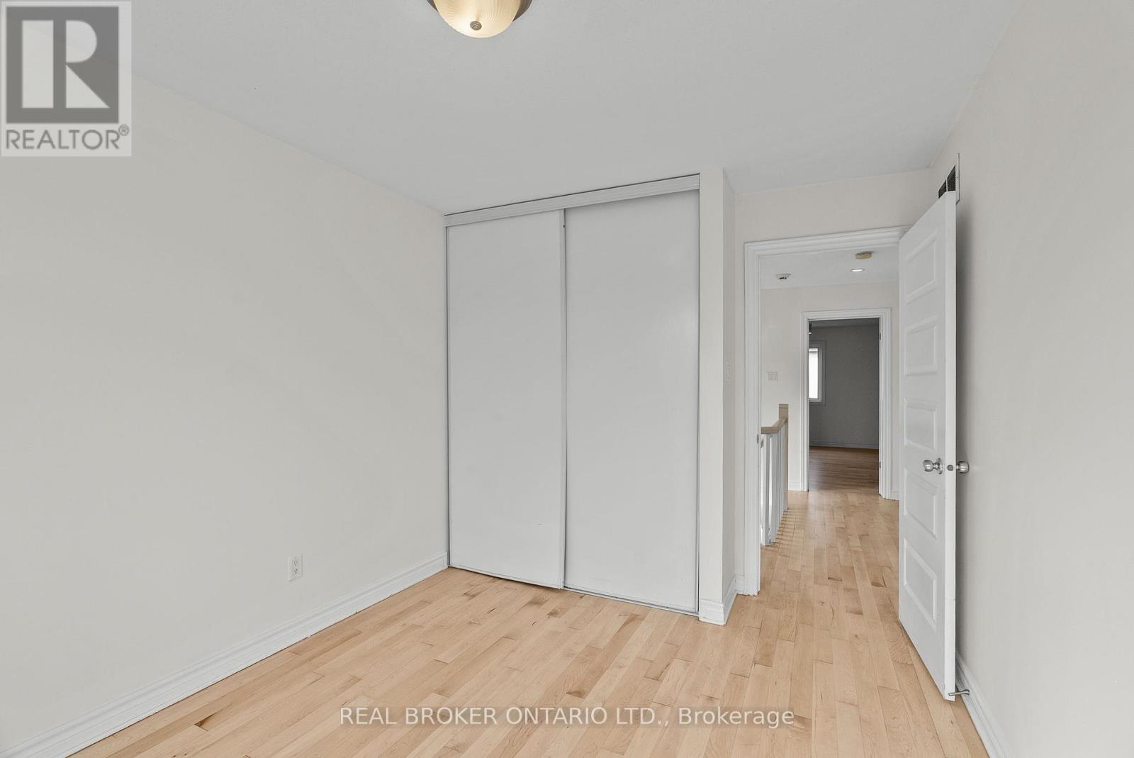 200 Garrity Crescent, Ottawa, Ontario  K2J 3T7 - Photo 21 - X12425523