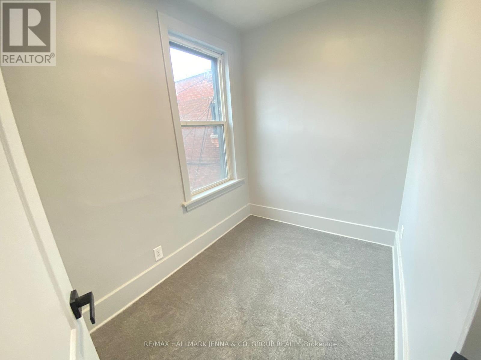 2 - 275 Bronson Avenue, Ottawa, Ontario  K1R 6H7 - Photo 11 - X12425525