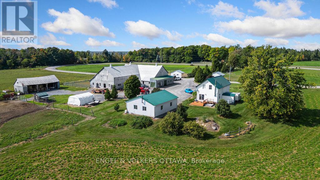 12420 Ormond Road, North Dundas, Ontario  K0C 2K0 - Photo 30 - X12425541