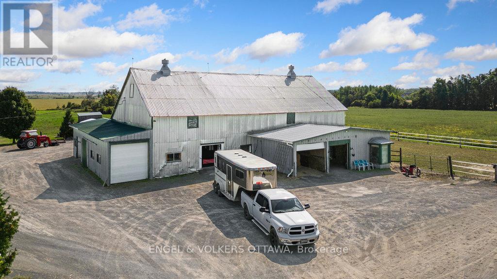 12420 Ormond Road, North Dundas, Ontario  K0C 2K0 - Photo 31 - X12425541