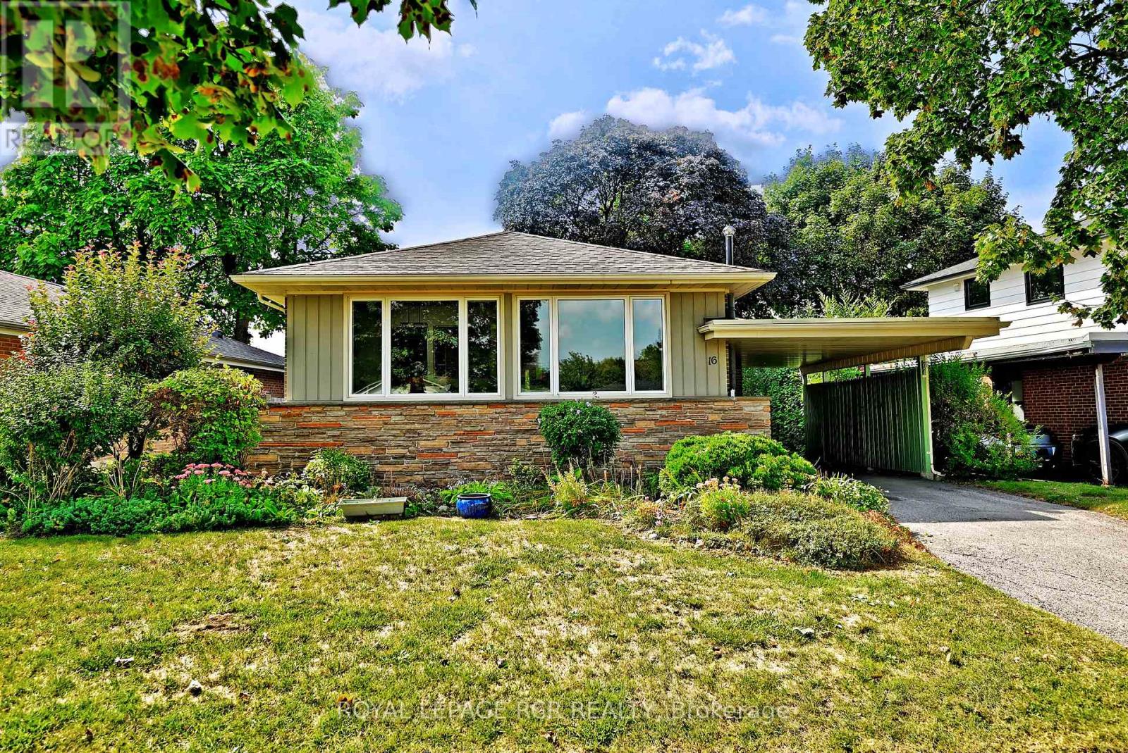 16 CATHEDRAL ROAD, Brampton, Ontario