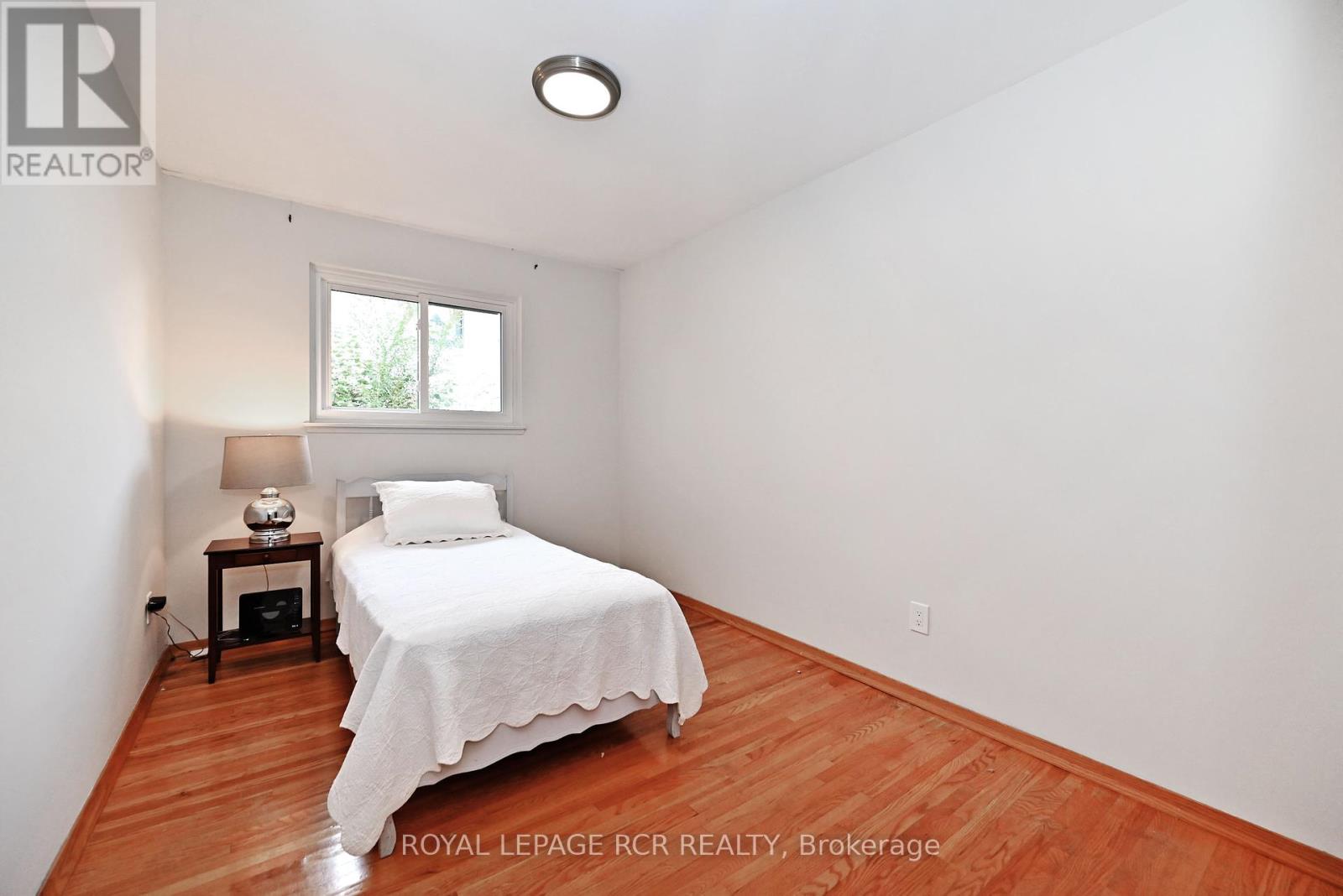 16 Cathedral Road, Brampton, Ontario  L6W 2N9 - Photo 32 - W12425455