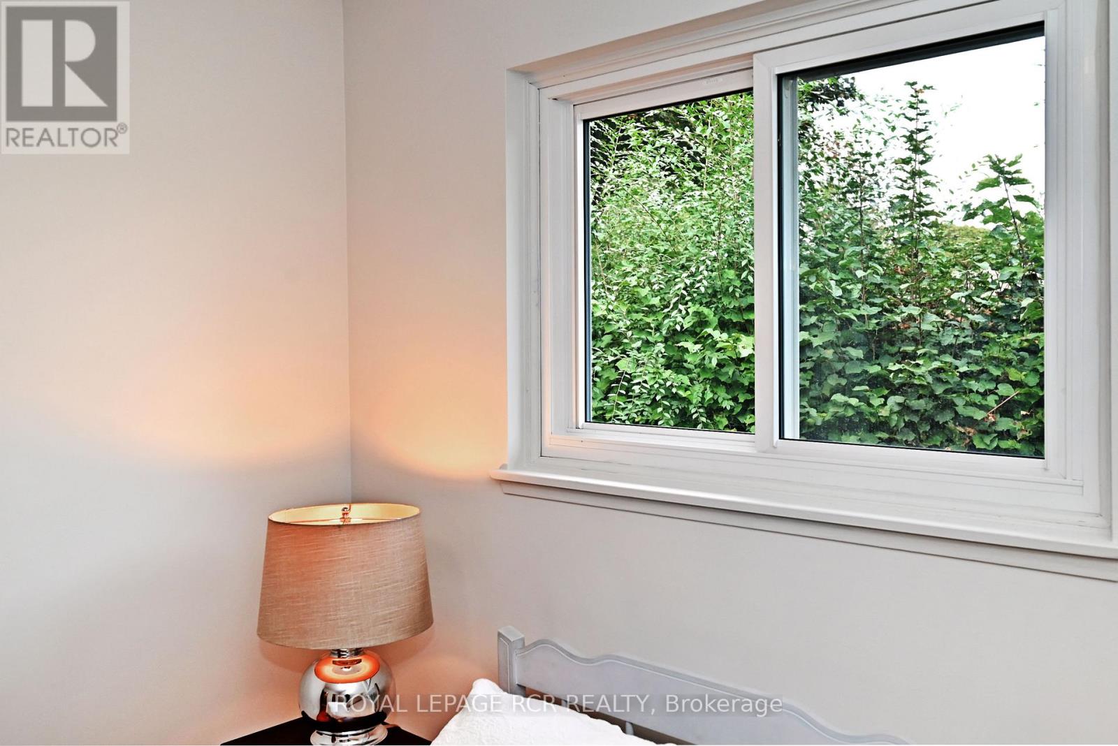 16 Cathedral Road, Brampton, Ontario  L6W 2N9 - Photo 33 - W12425455
