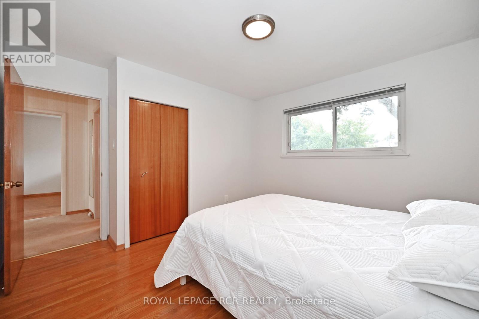16 Cathedral Road, Brampton, Ontario  L6W 2N9 - Photo 34 - W12425455