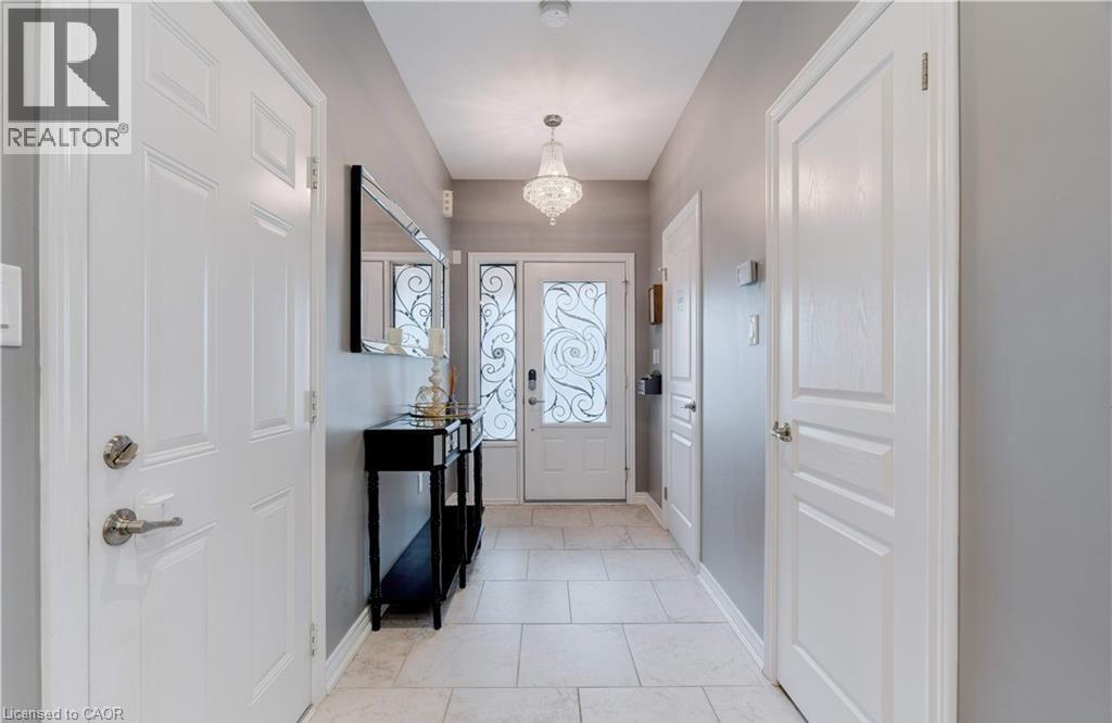 45 Royal Winter Drive Unit# 28, Binbrook, Ontario  L0R 1C0 - Photo 3 - 40772903