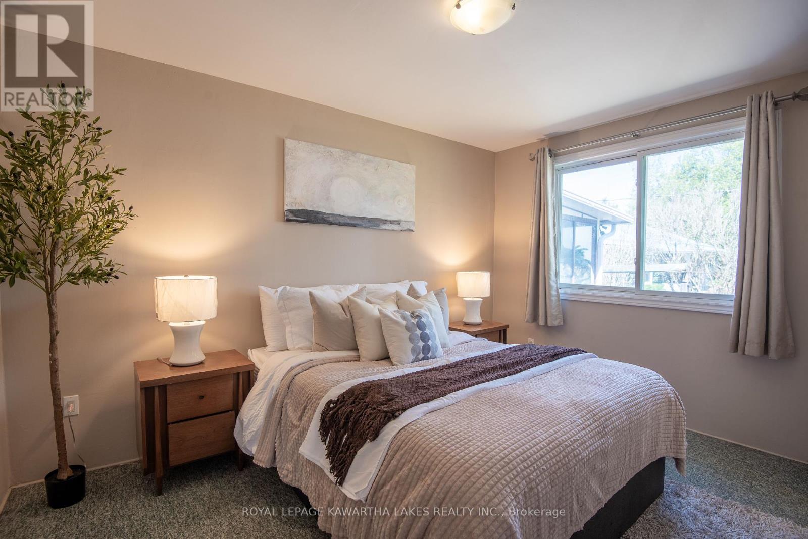 85 Thomas Drive, Kawartha Lakes, Ontario  K0M 1N0 - Photo 9 - X12425531