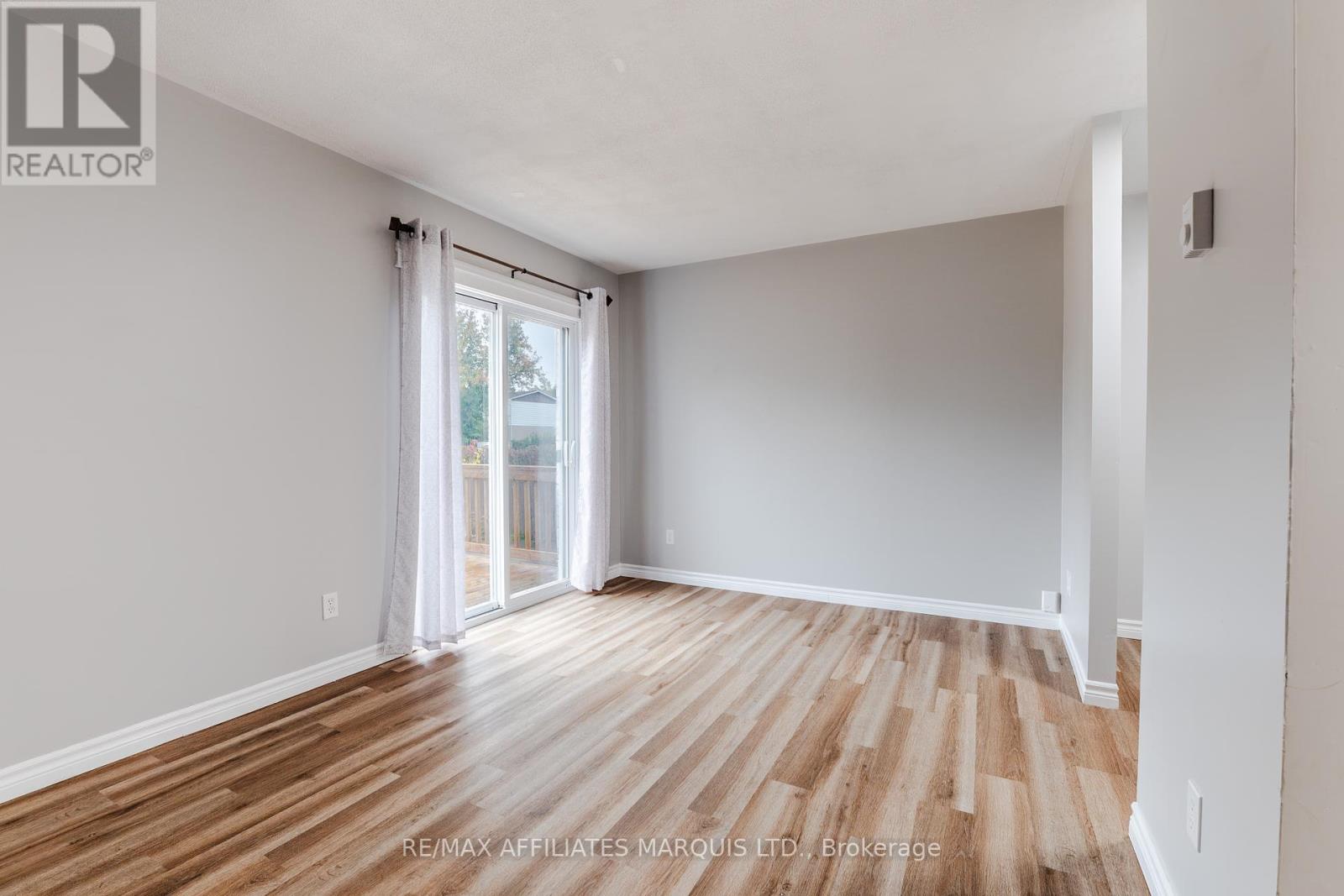 123 Jobin Avenue, Cornwall, Ontario  K6J 3K9 - Photo 11 - X12425539