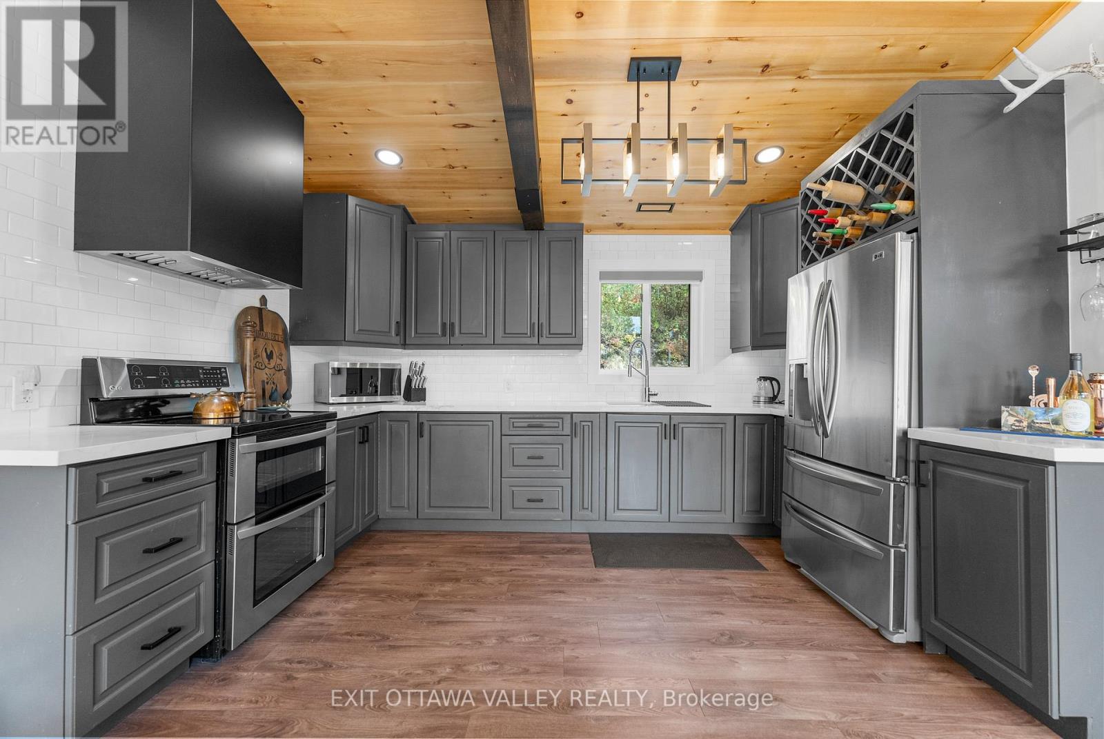 820 Hopefield Road, Madawaska Valley, Ontario  K0J 1B0 - Photo 22 - X12425538
