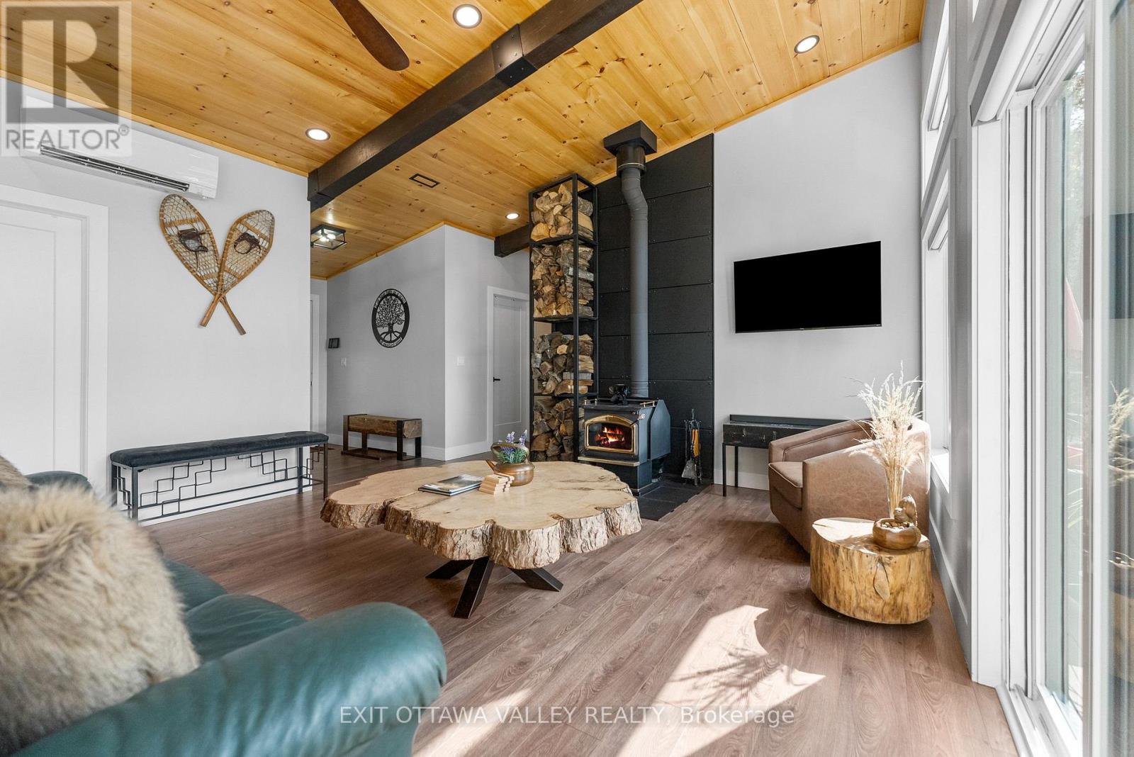 820 Hopefield Road, Madawaska Valley, Ontario  K0J 1B0 - Photo 25 - X12425538