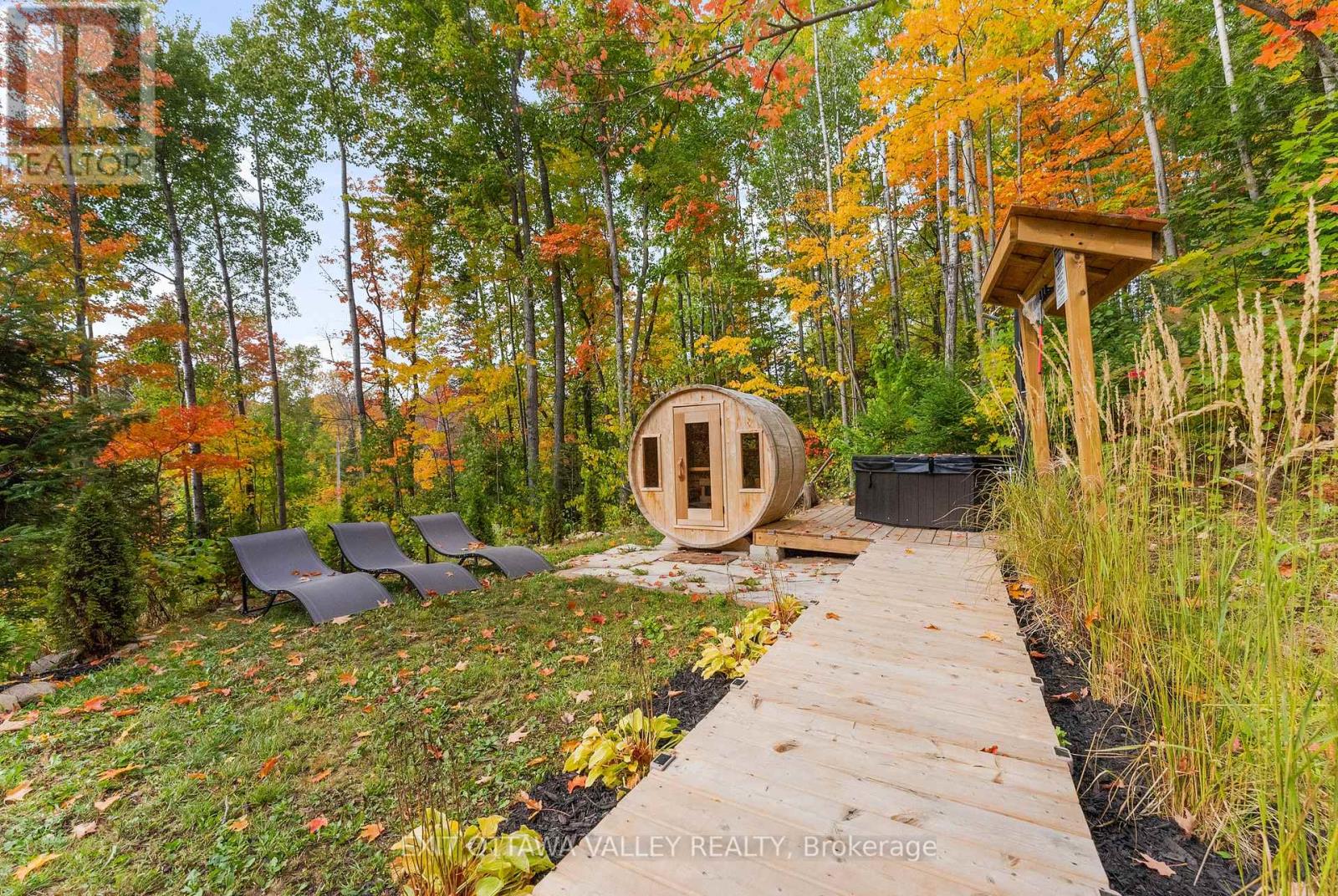 820 Hopefield Road, Madawaska Valley, Ontario  K0J 1B0 - Photo 39 - X12425538