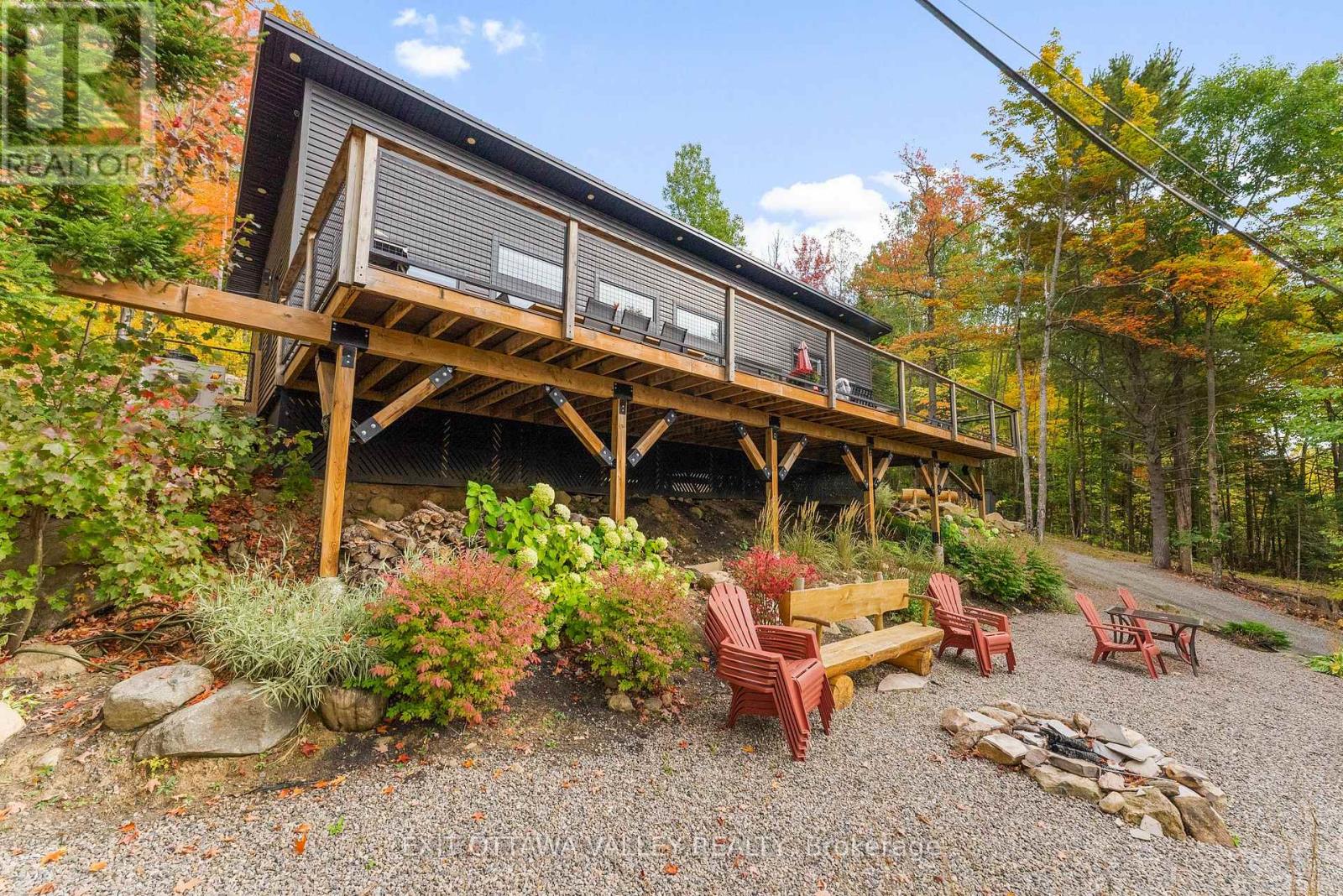 820 Hopefield Road, Madawaska Valley, Ontario  K0J 1B0 - Photo 4 - X12425538