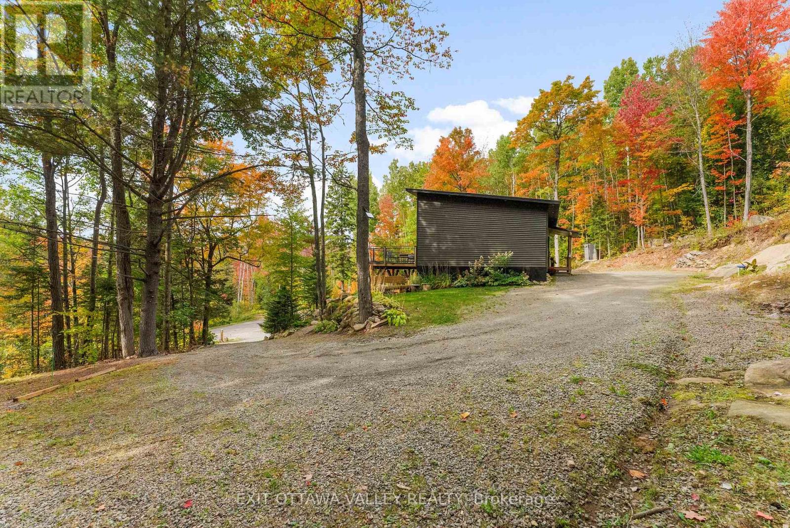 820 Hopefield Road, Madawaska Valley, Ontario  K0J 1B0 - Photo 46 - X12425538