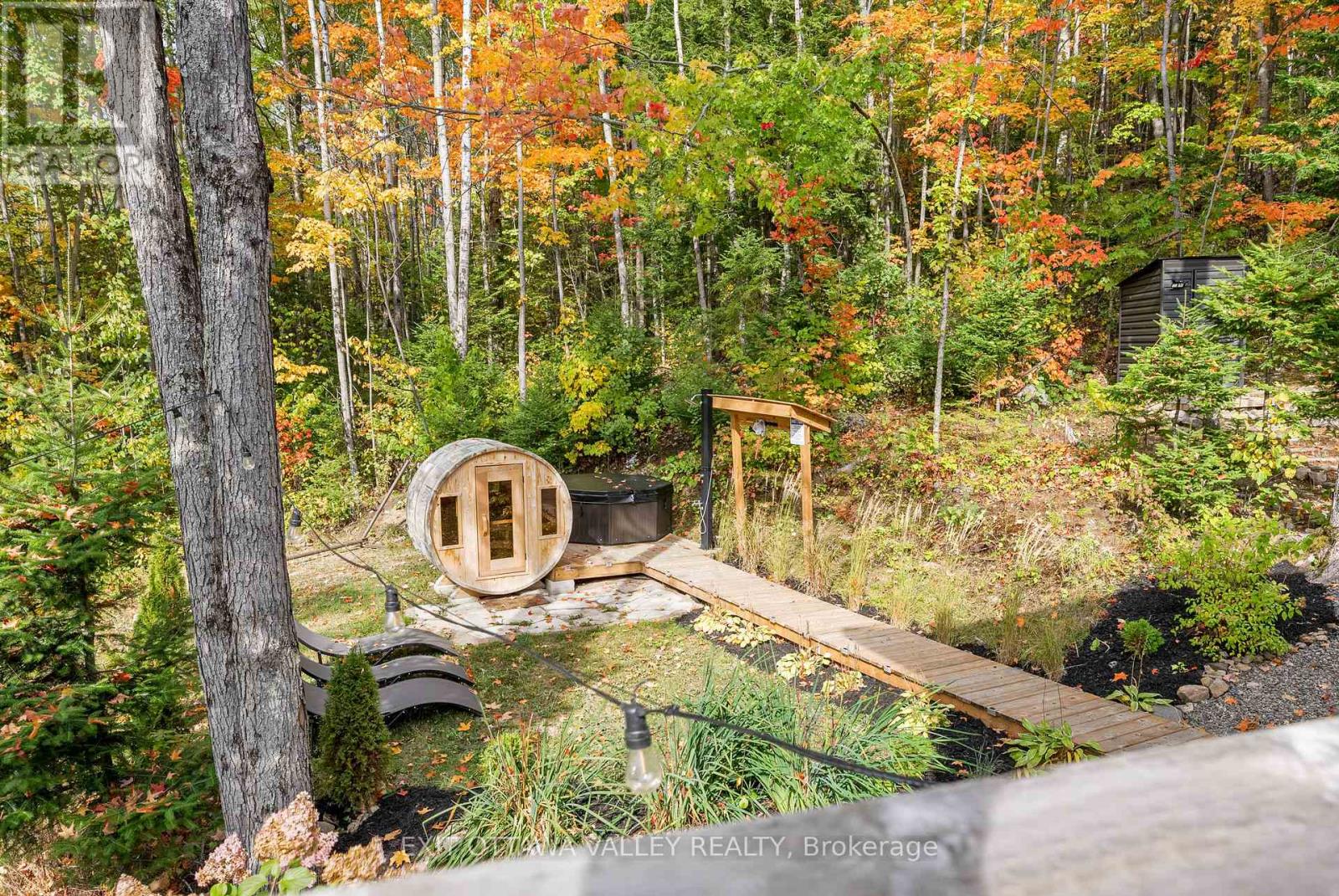 820 Hopefield Road, Madawaska Valley, Ontario  K0J 1B0 - Photo 8 - X12425538