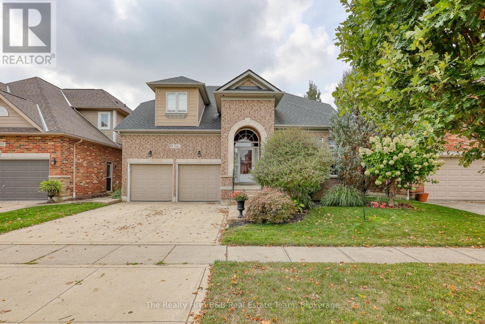 266 Fairway Road, Woodstock, Ontario  N4T 0A4 - Photo 2 - X12425484