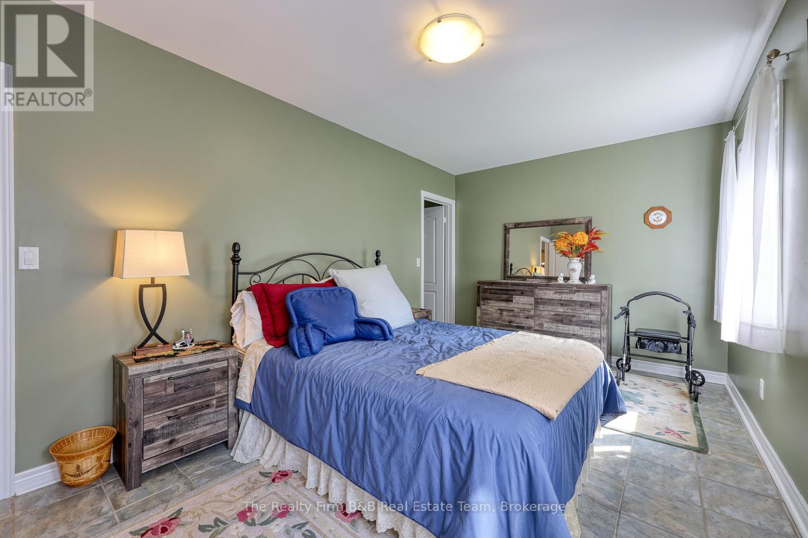 266 Fairway Road, Woodstock, Ontario  N4T 0A4 - Photo 26 - X12425484