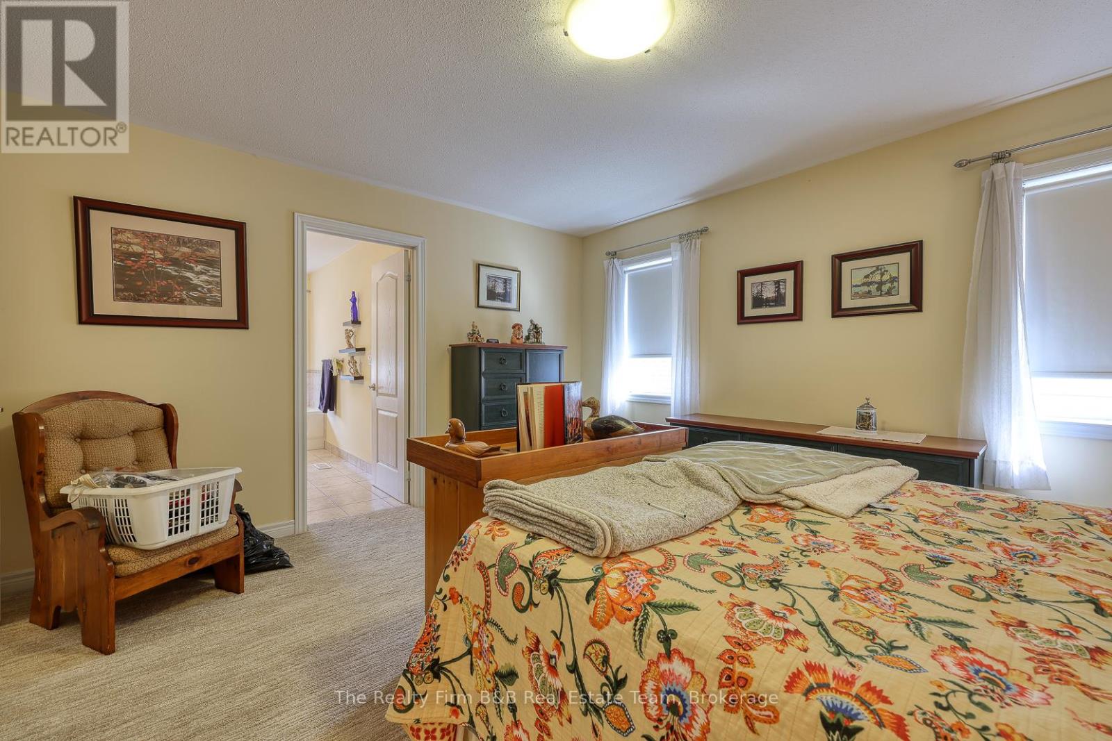 266 Fairway Road, Woodstock, Ontario  N4T 0A4 - Photo 31 - X12425484