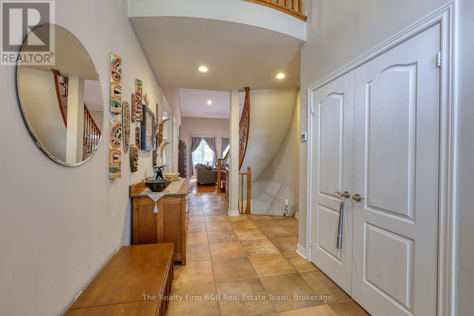 266 Fairway Road, Woodstock, Ontario  N4T 0A4 - Photo 5 - X12425484