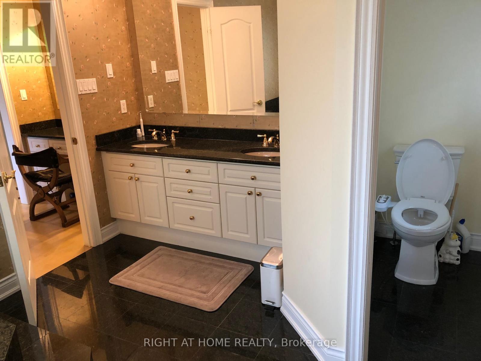 468 Douglas Avenue, Toronto, Ontario  M5M 1H5 - Photo 15 - C12425499
