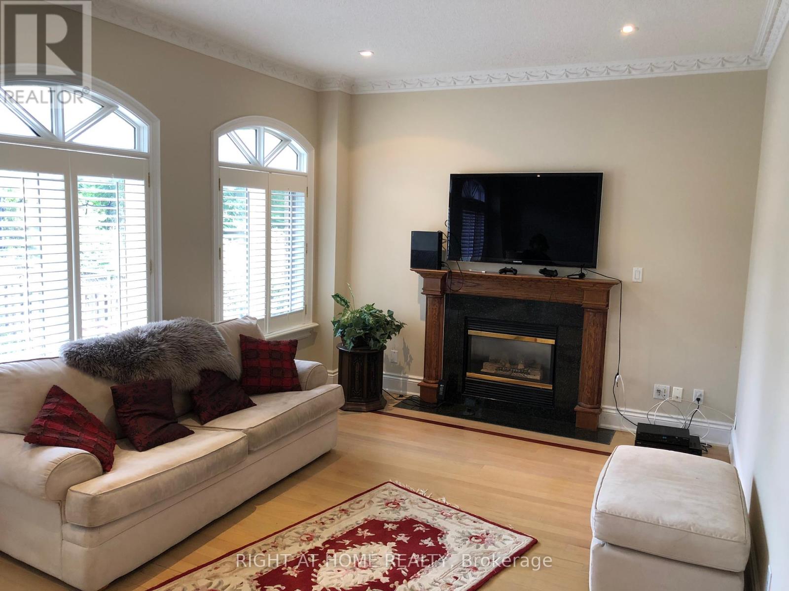 468 Douglas Avenue, Toronto, Ontario  M5M 1H5 - Photo 8 - C12425499
