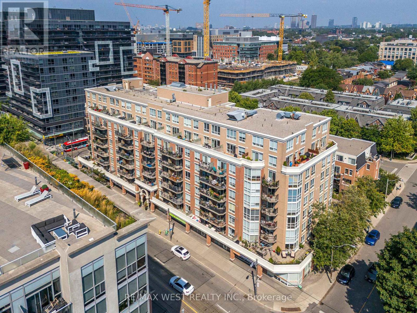 209 - 1000 King Street W, Toronto (Niagara), Ontario  M6K 3N1 - Photo 1 - C12425503