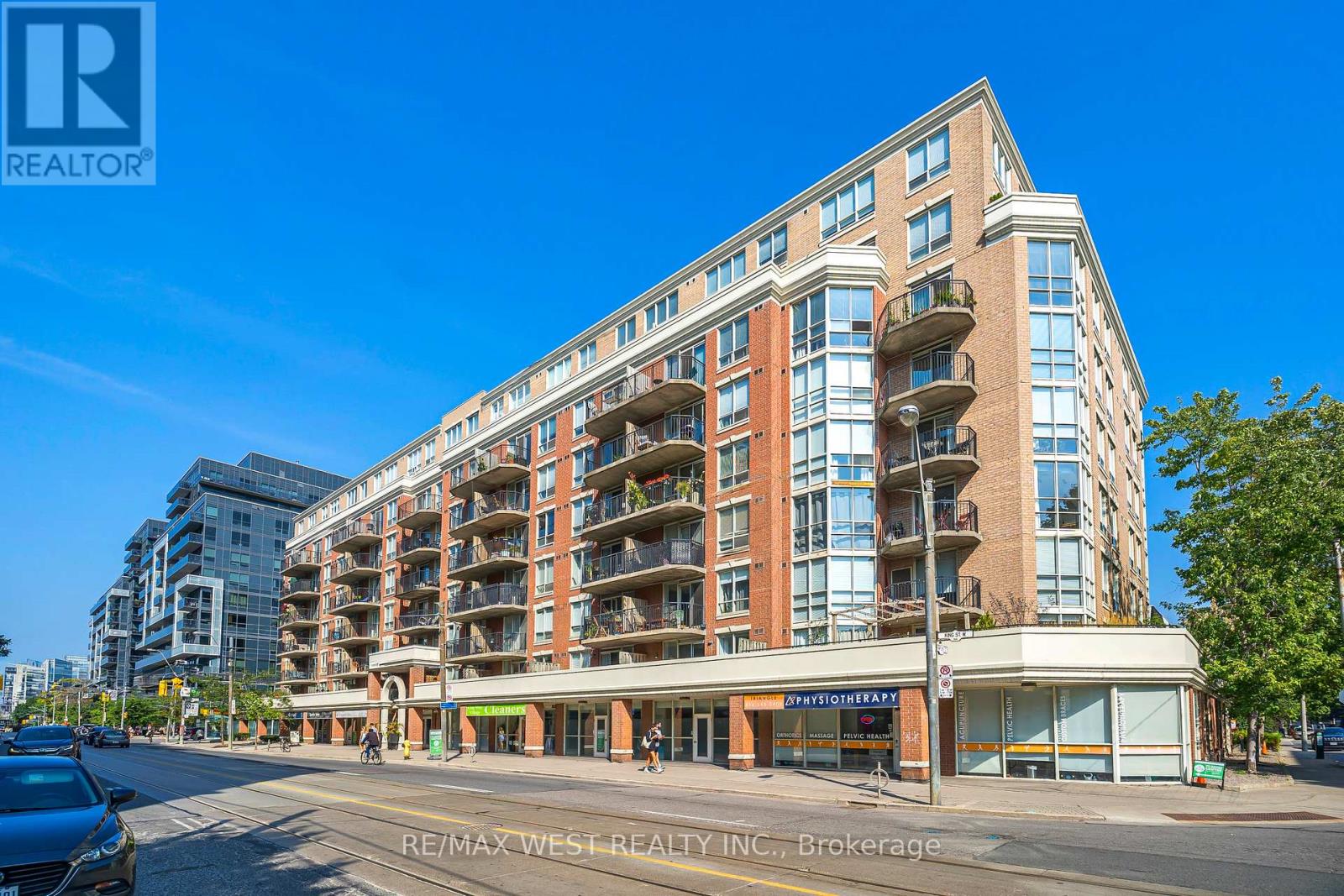209 - 1000 King Street W, Toronto (Niagara), Ontario  M6K 3N1 - Photo 2 - C12425503