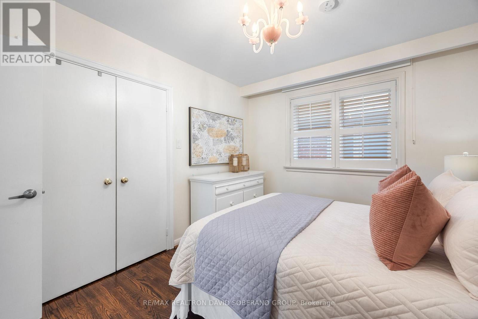 122 Collinson Boulevard, Toronto, Ontario  M3H 3C7 - Photo 15 - C12425521