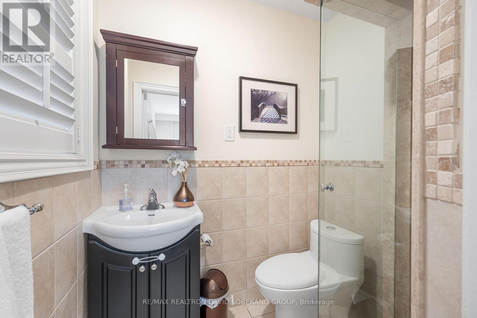 122 Collinson Boulevard, Toronto, Ontario  M3H 3C7 - Photo 20 - C12425521
