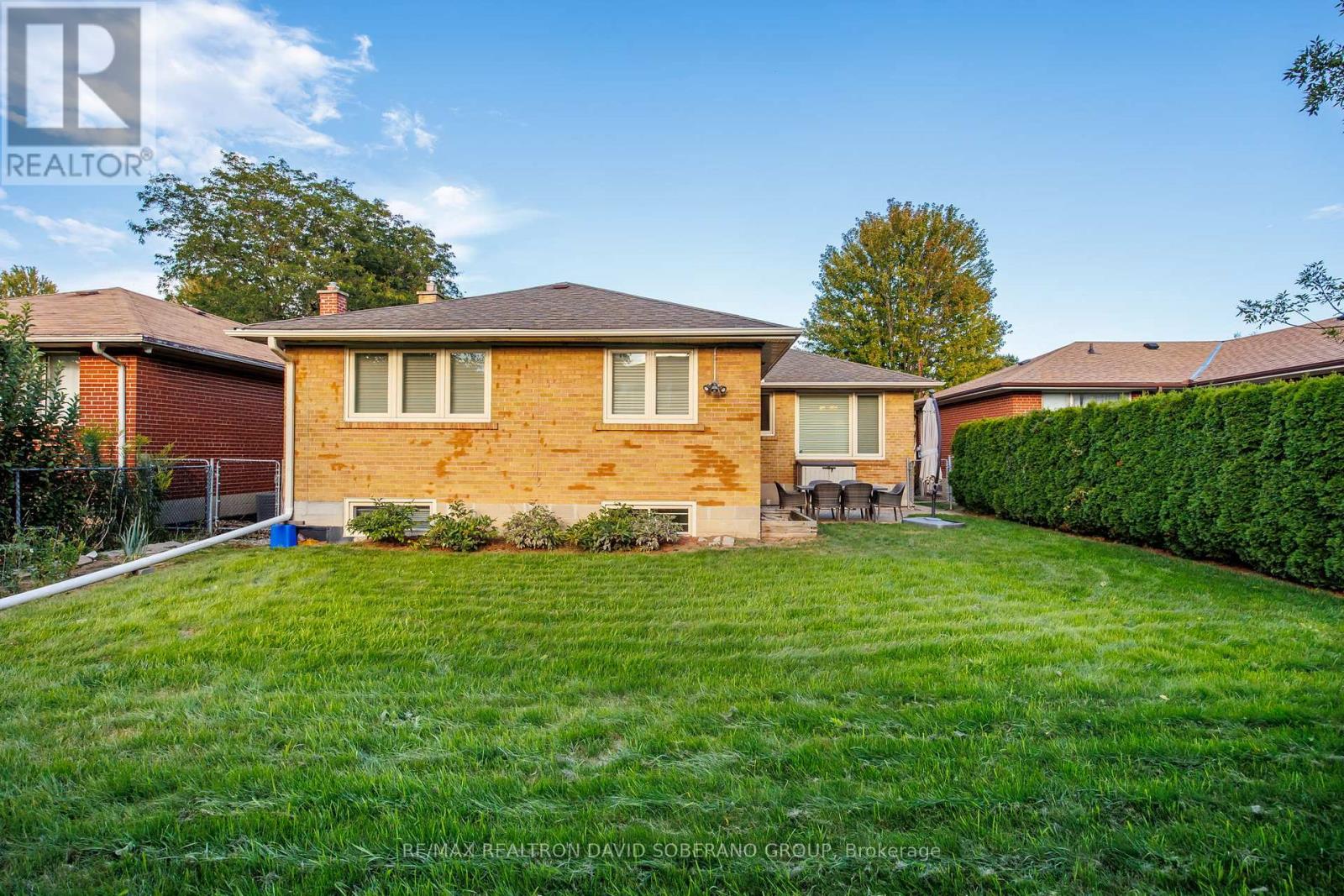 122 Collinson Boulevard, Toronto, Ontario  M3H 3C7 - Photo 36 - C12425521