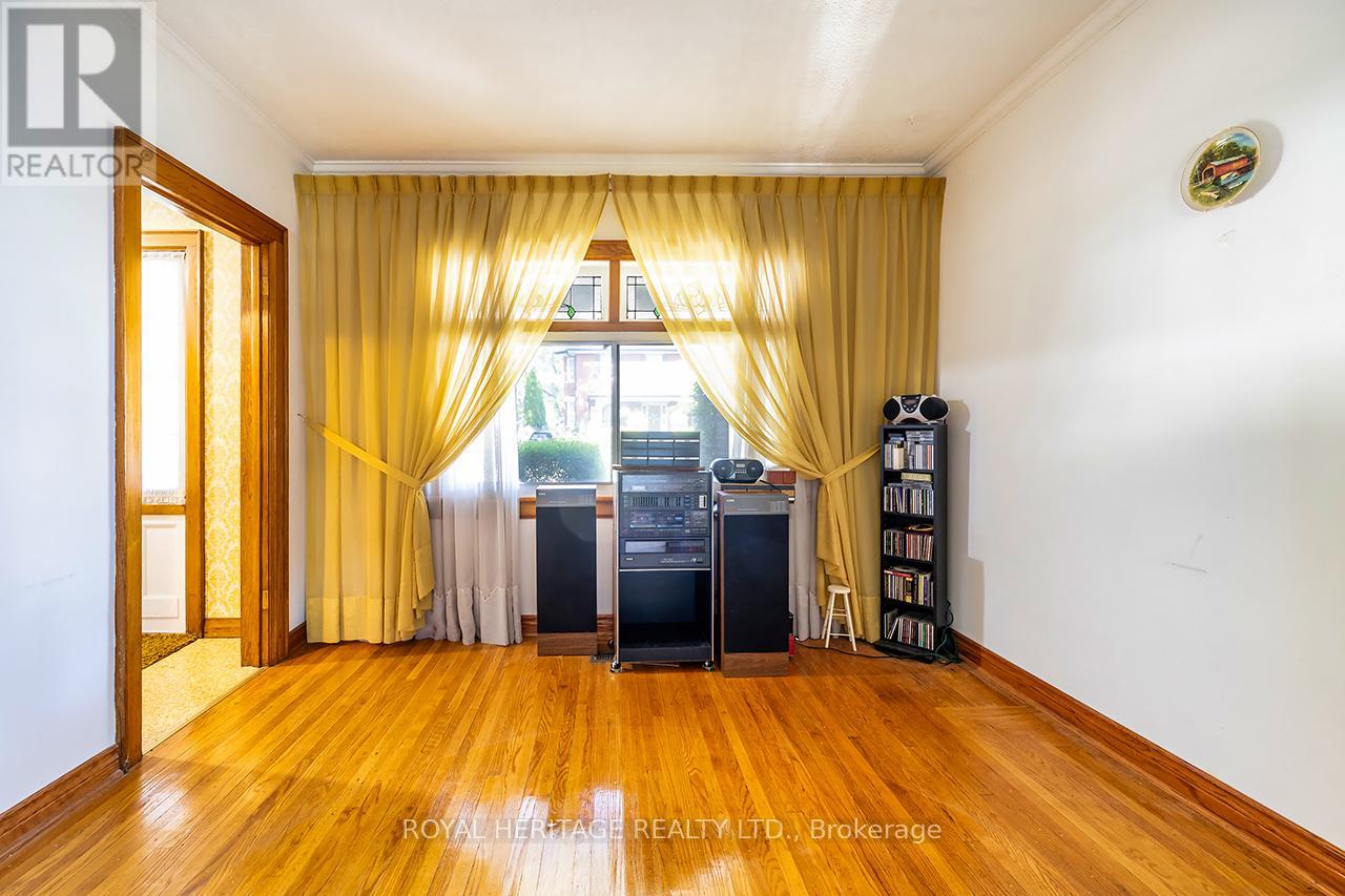 39 Kelsonia Avenue, Toronto, Ontario  M1M 1B2 - Photo 6 - E12425482