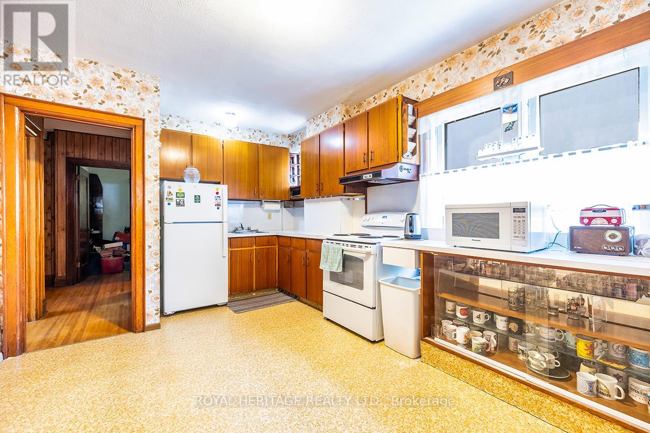 39 Kelsonia Avenue, Toronto, Ontario  M1M 1B2 - Photo 8 - E12425482