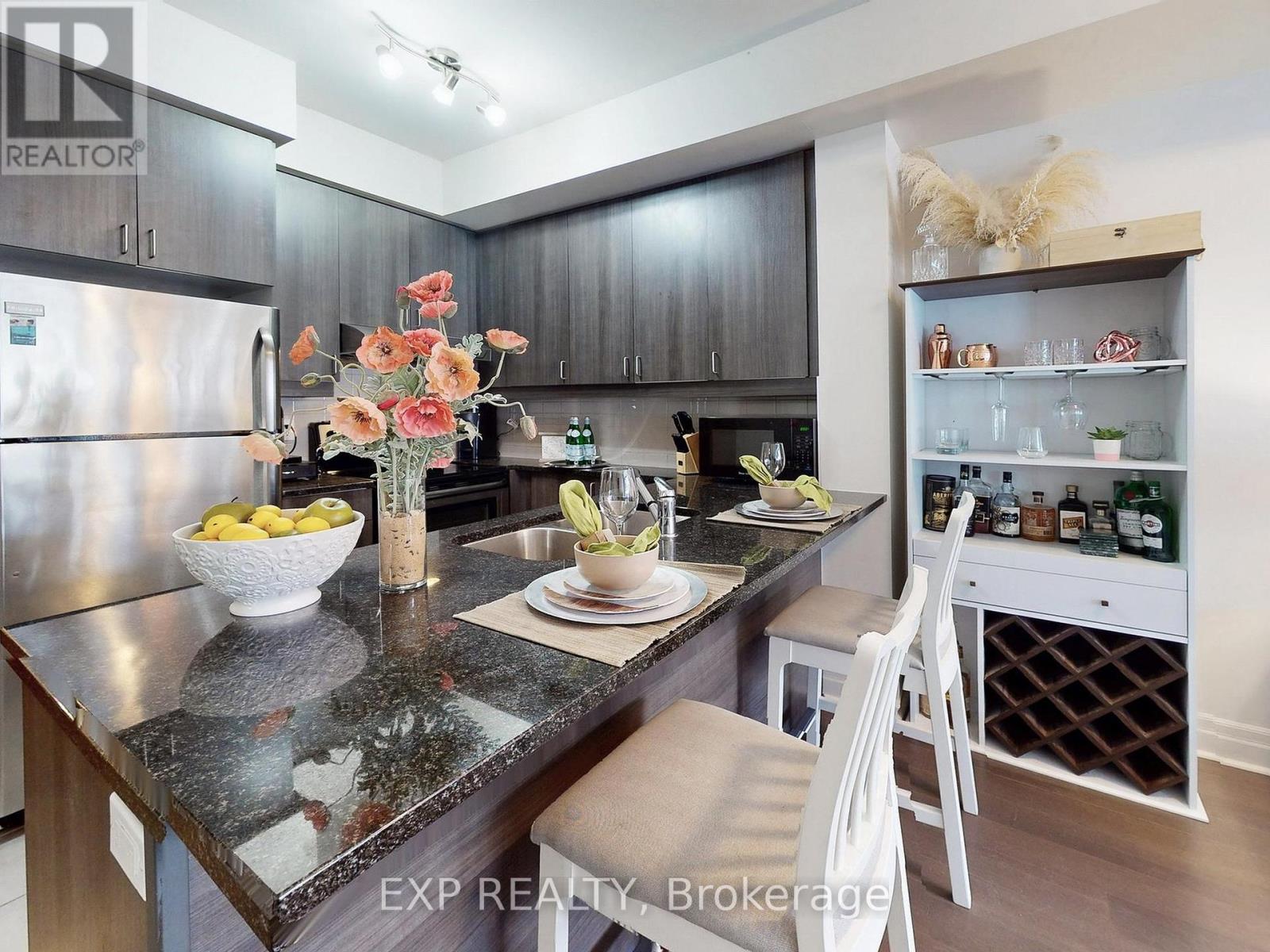 312 - 8130 Birchmount Road, Markham, Ontario  L6G 0E4 - Photo 5 - N12425501