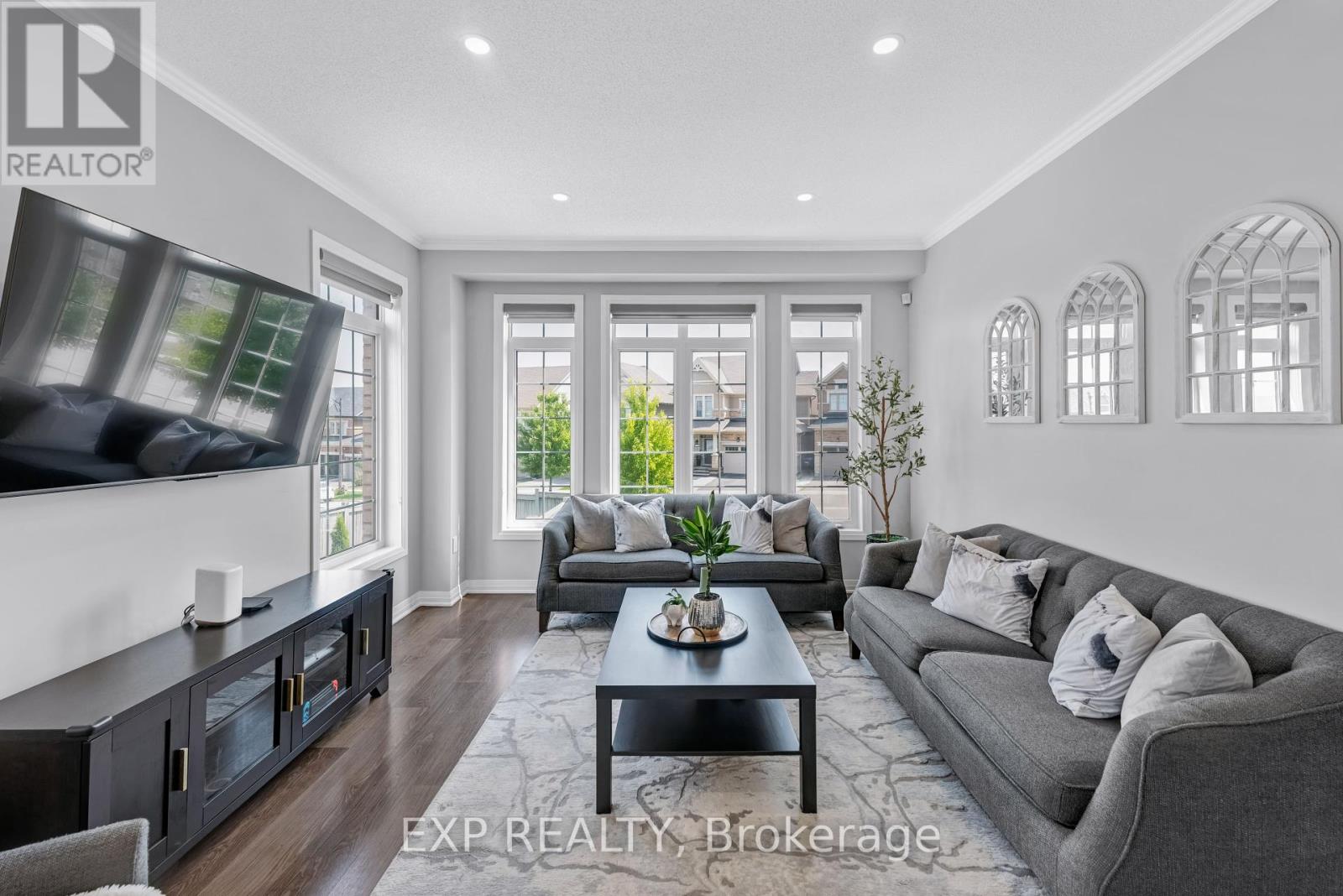 10 Stych Street, New Tecumseth, Ontario  L0G 1W0 - Photo 10 - N12425529