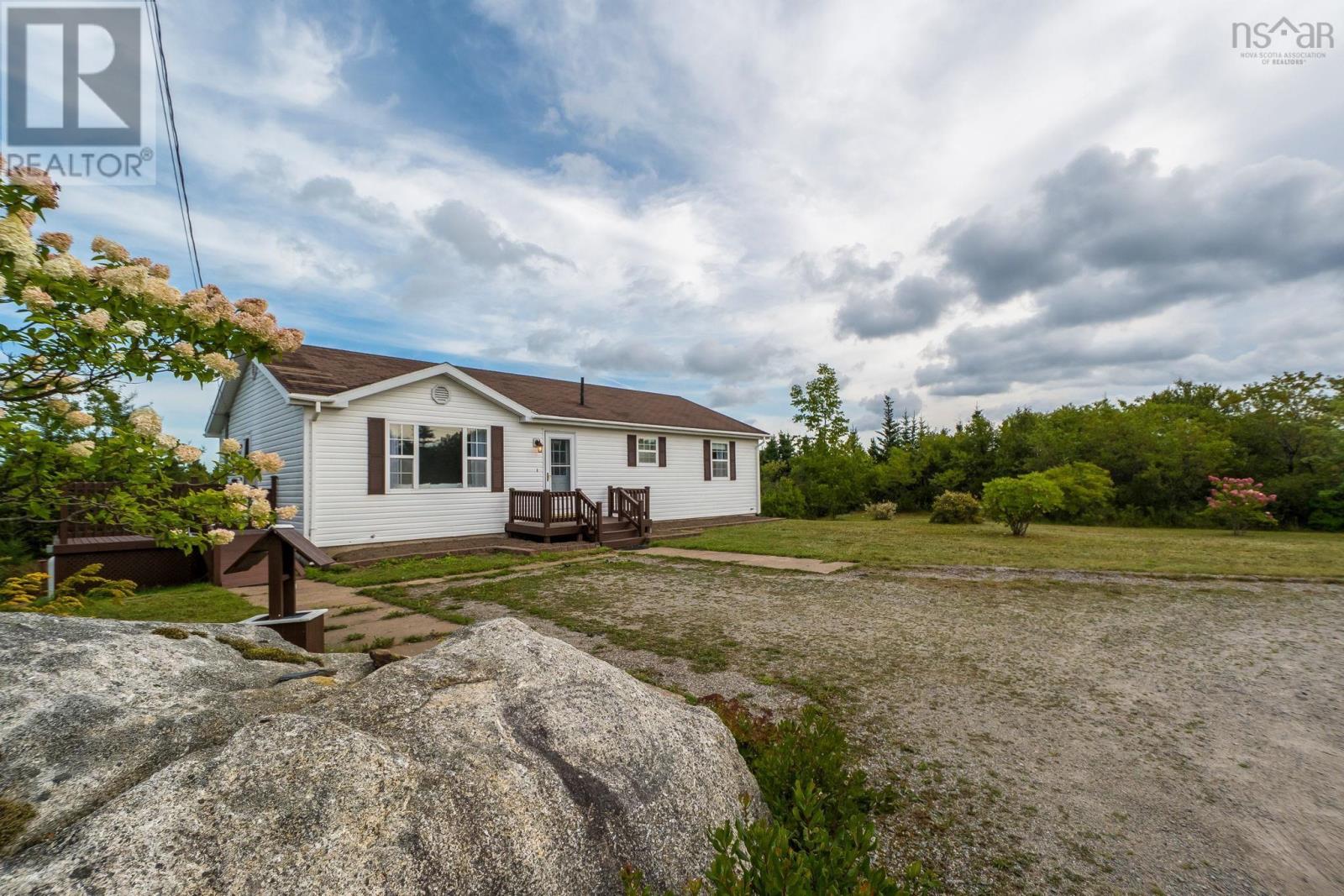 35 Kelly Drive, Williamswood, Nova Scotia  B3V 1E8 - Photo 1 - 202523072