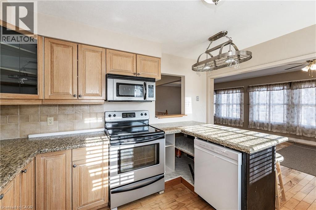 195 Village Road Unit# Upper, Kitchener, Ontario  N2M 4L3 - Photo 4 - 40773363