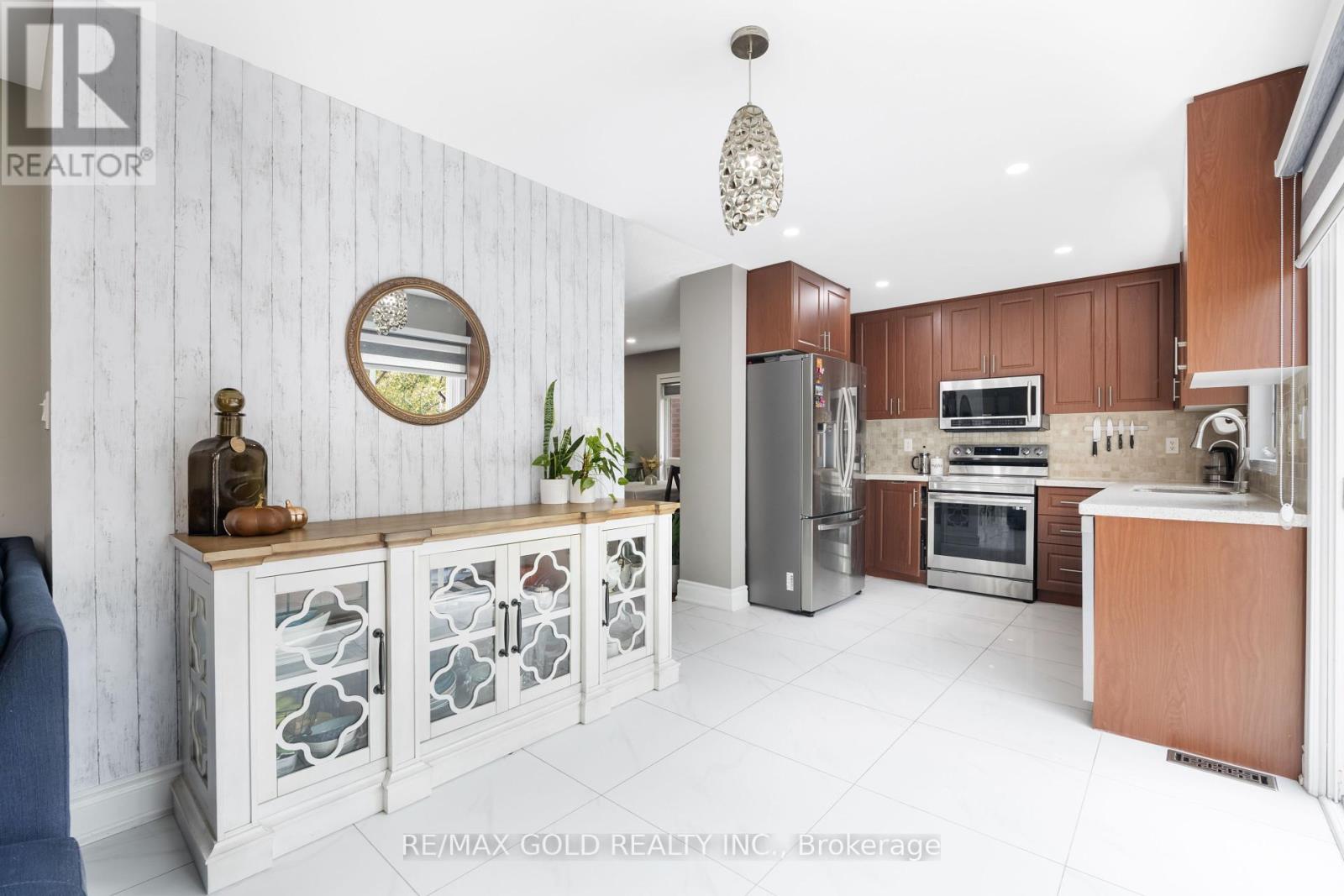 36 Fidelity Avenue, Brampton, Ontario  L7A 2S5 - Photo 11 - W12425519