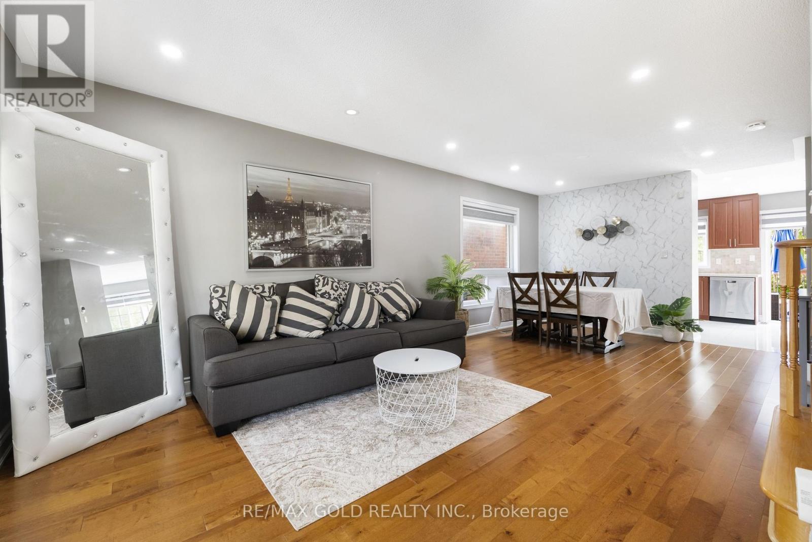 36 Fidelity Avenue, Brampton, Ontario  L7A 2S5 - Photo 5 - W12425519