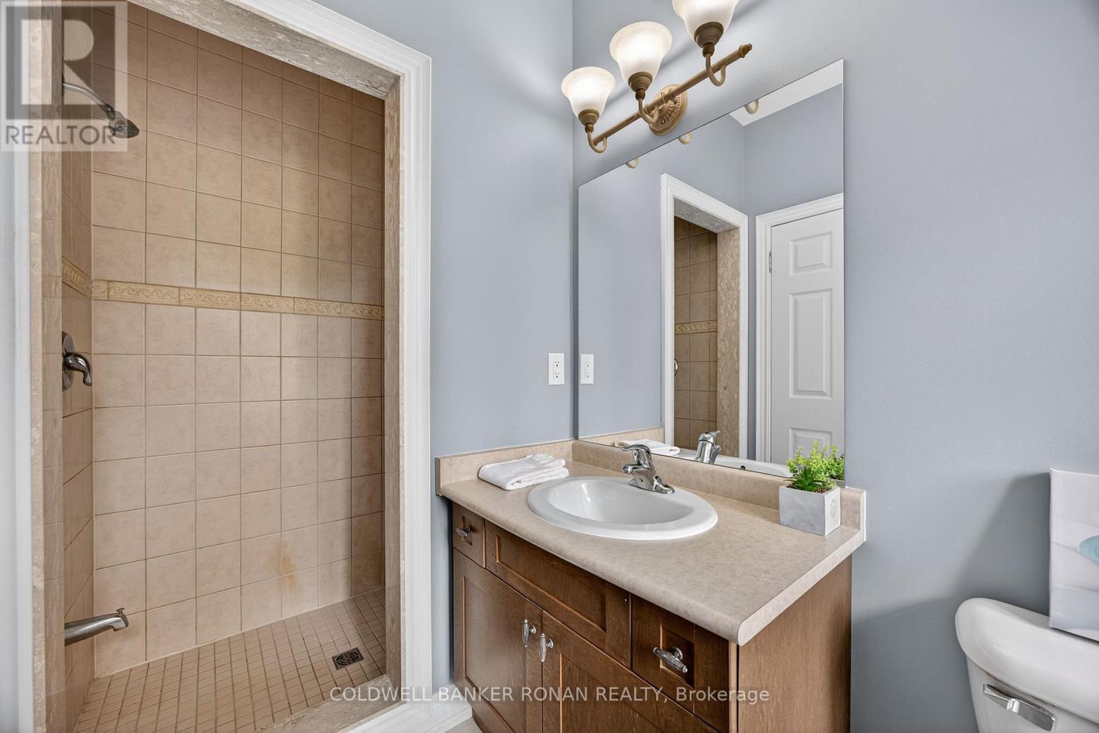 60 Underhill Court, Essa, Ontario  L9R 1V2 - Photo 26 - N12423838