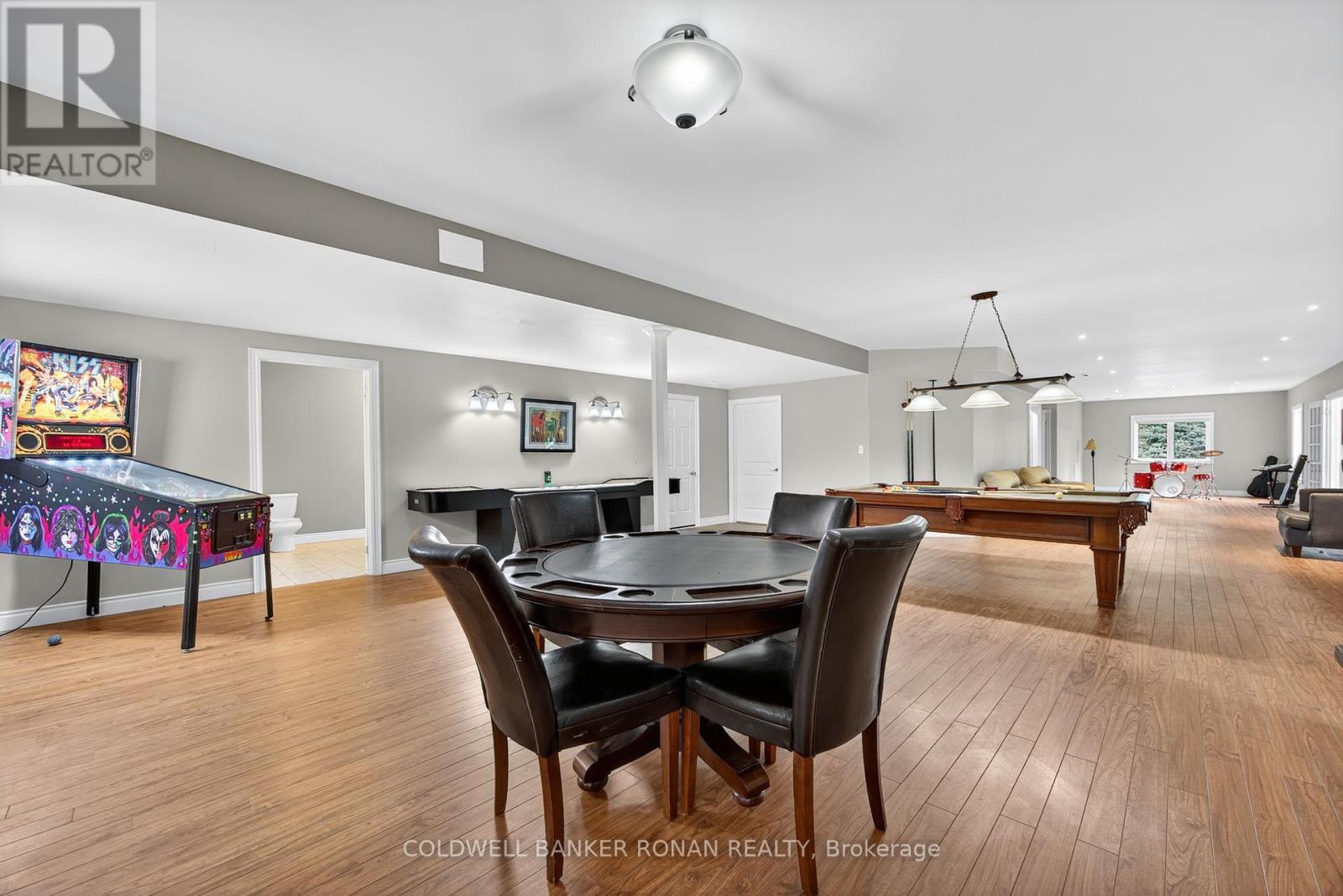 60 Underhill Court, Essa, Ontario  L9R 1V2 - Photo 33 - N12423838