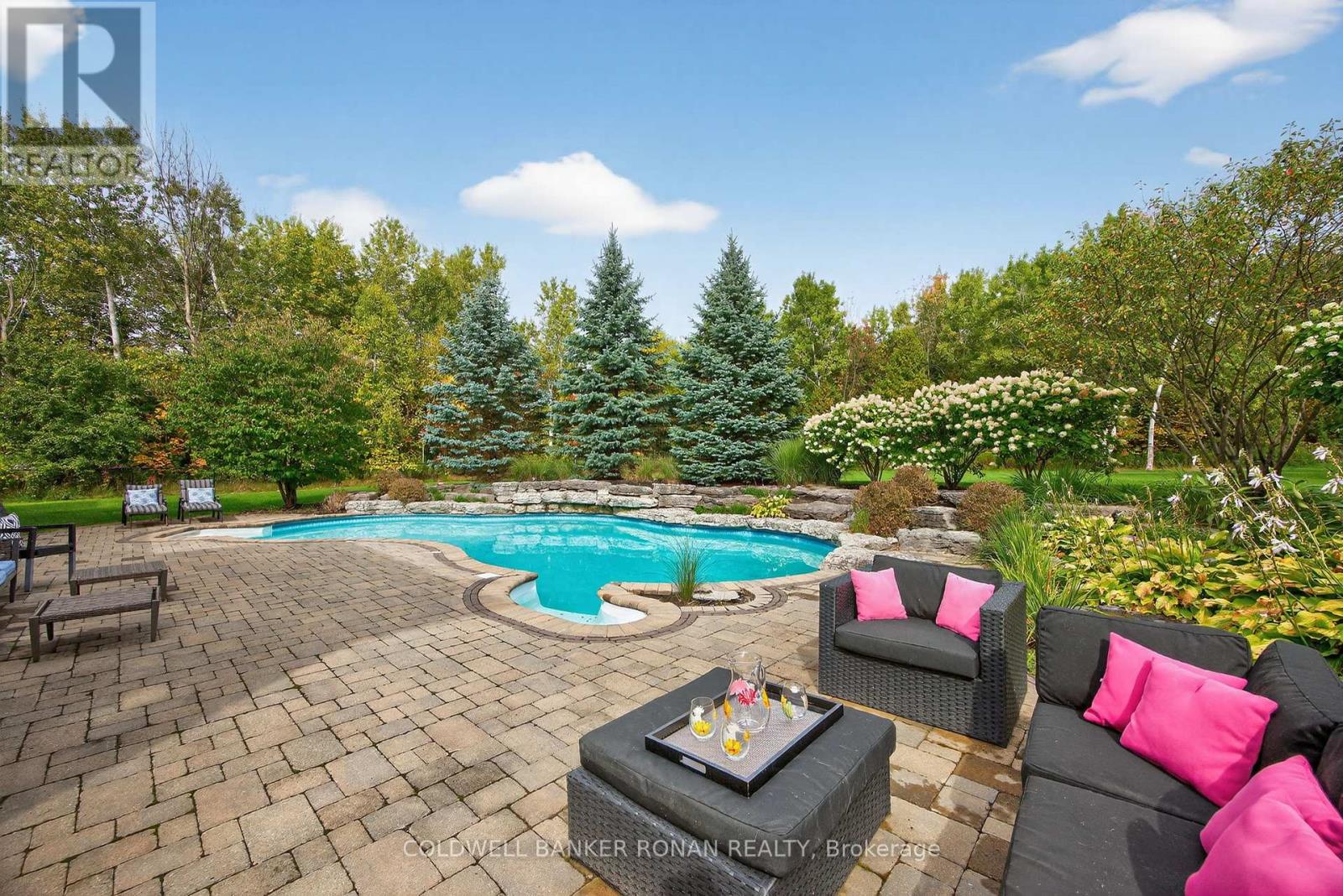 60 Underhill Court, Essa, Ontario  L9R 1V2 - Photo 42 - N12423838
