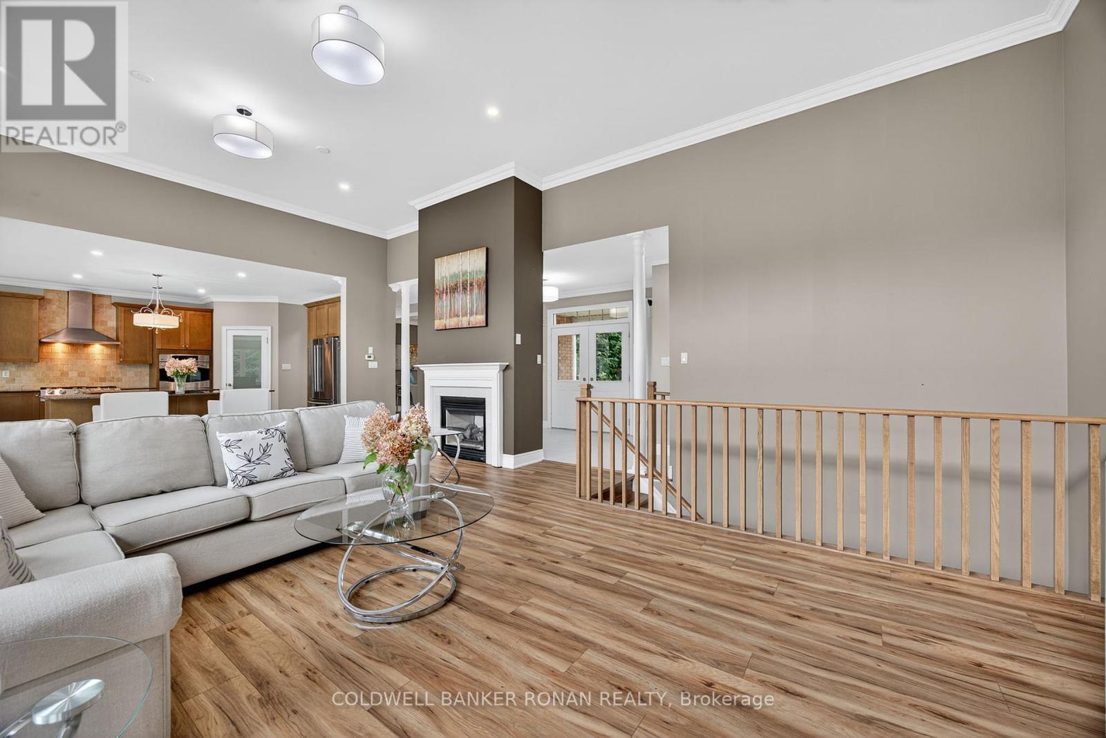 60 Underhill Court, Essa, Ontario  L9R 1V2 - Photo 6 - N12423838