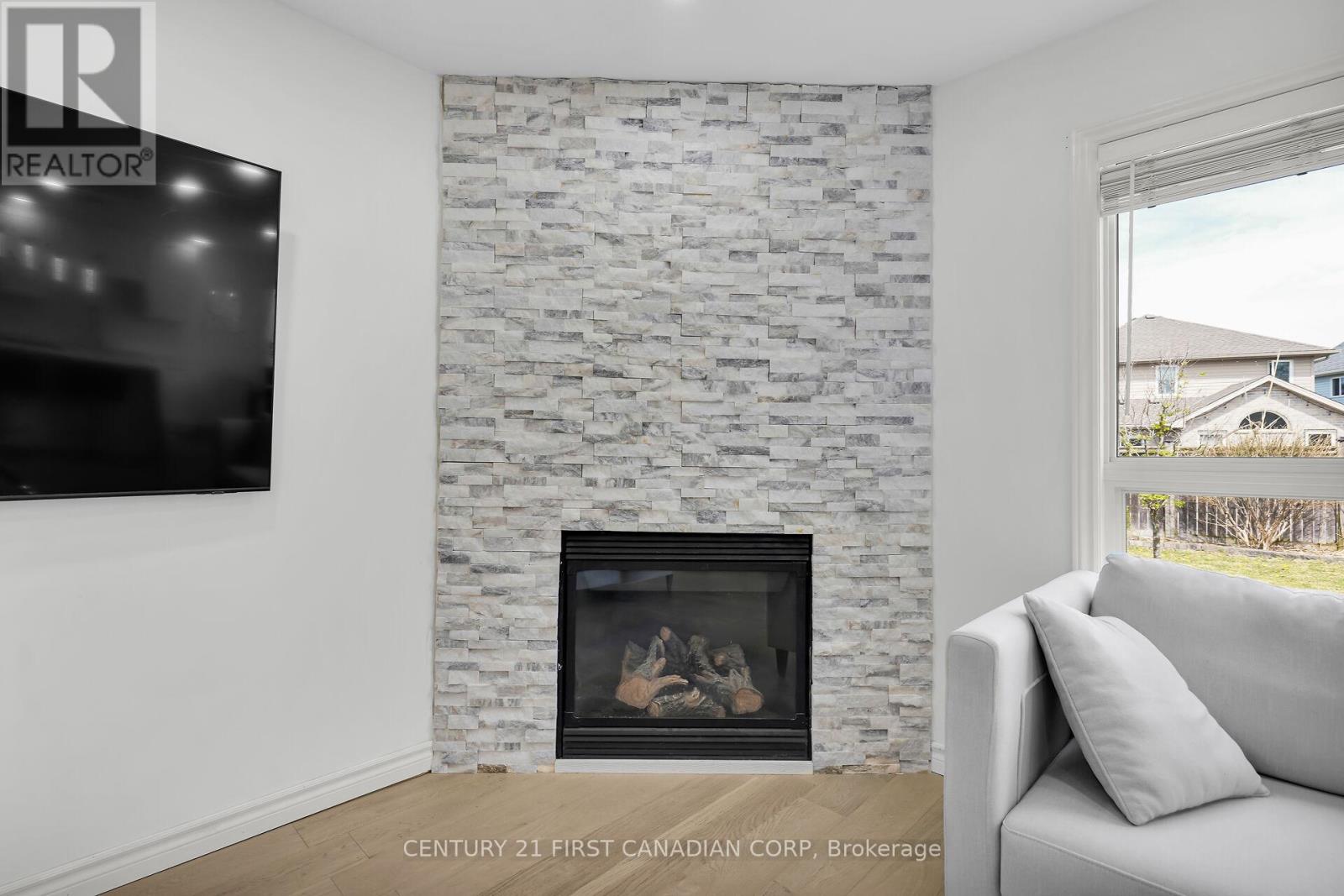 1190 Smither Road, London North, Ontario  N6G 5R8 - Photo 10 - X12425582