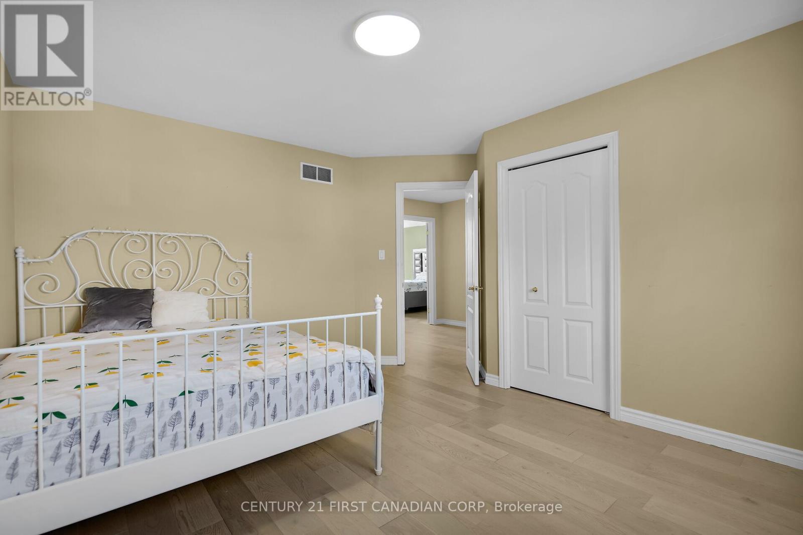 1190 Smither Road, London North, Ontario  N6G 5R8 - Photo 31 - X12425582