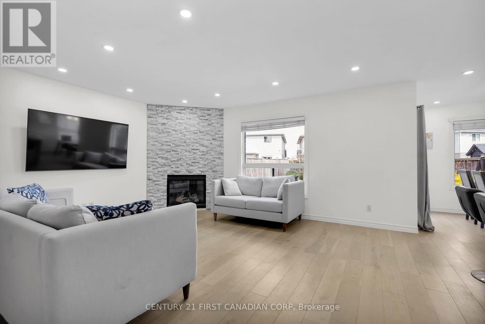 1190 Smither Road, London North, Ontario  N6G 5R8 - Photo 7 - X12425582
