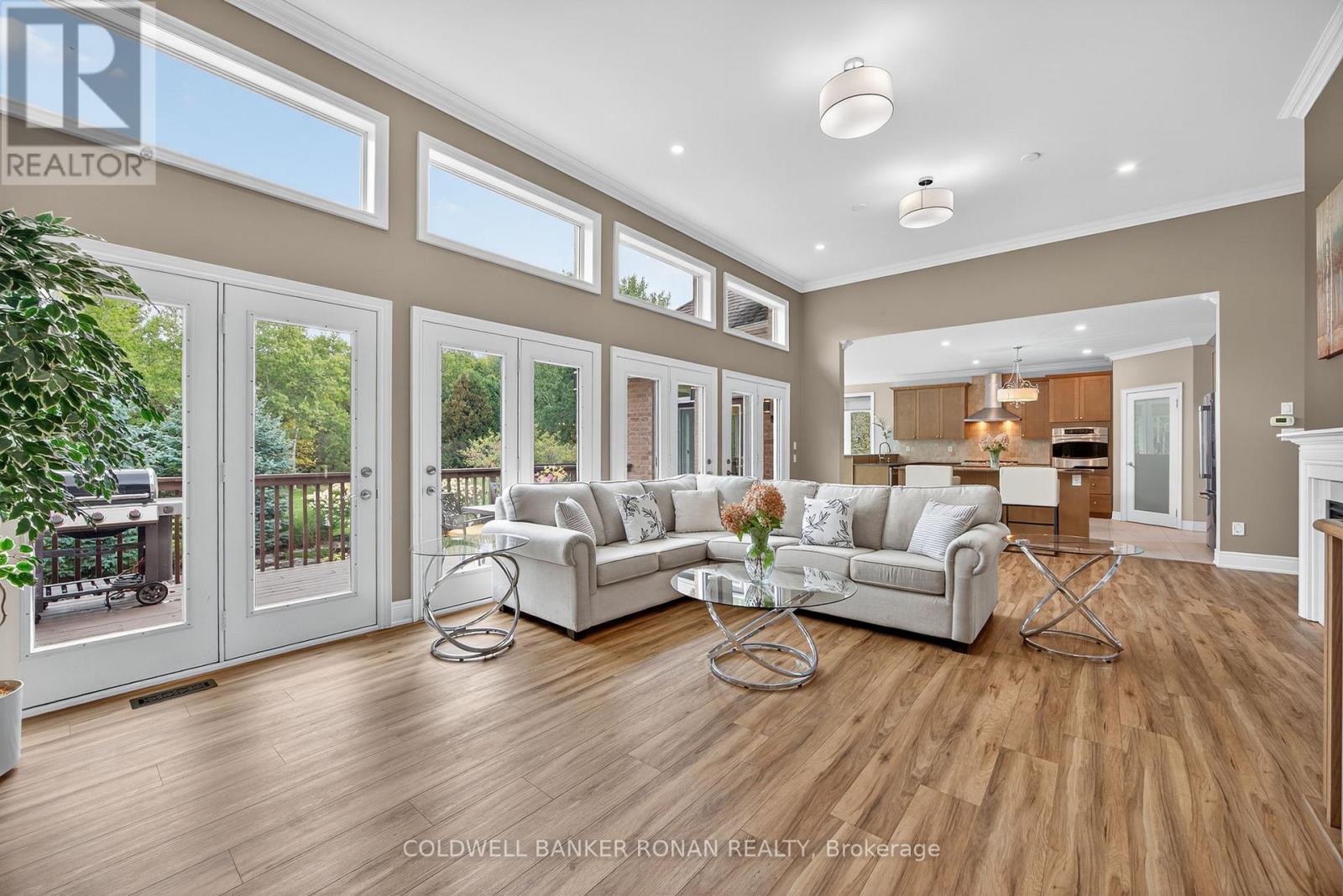 60 Underhill Court, Essa, Ontario  L9R 1V2 - Photo 7 - N12423838