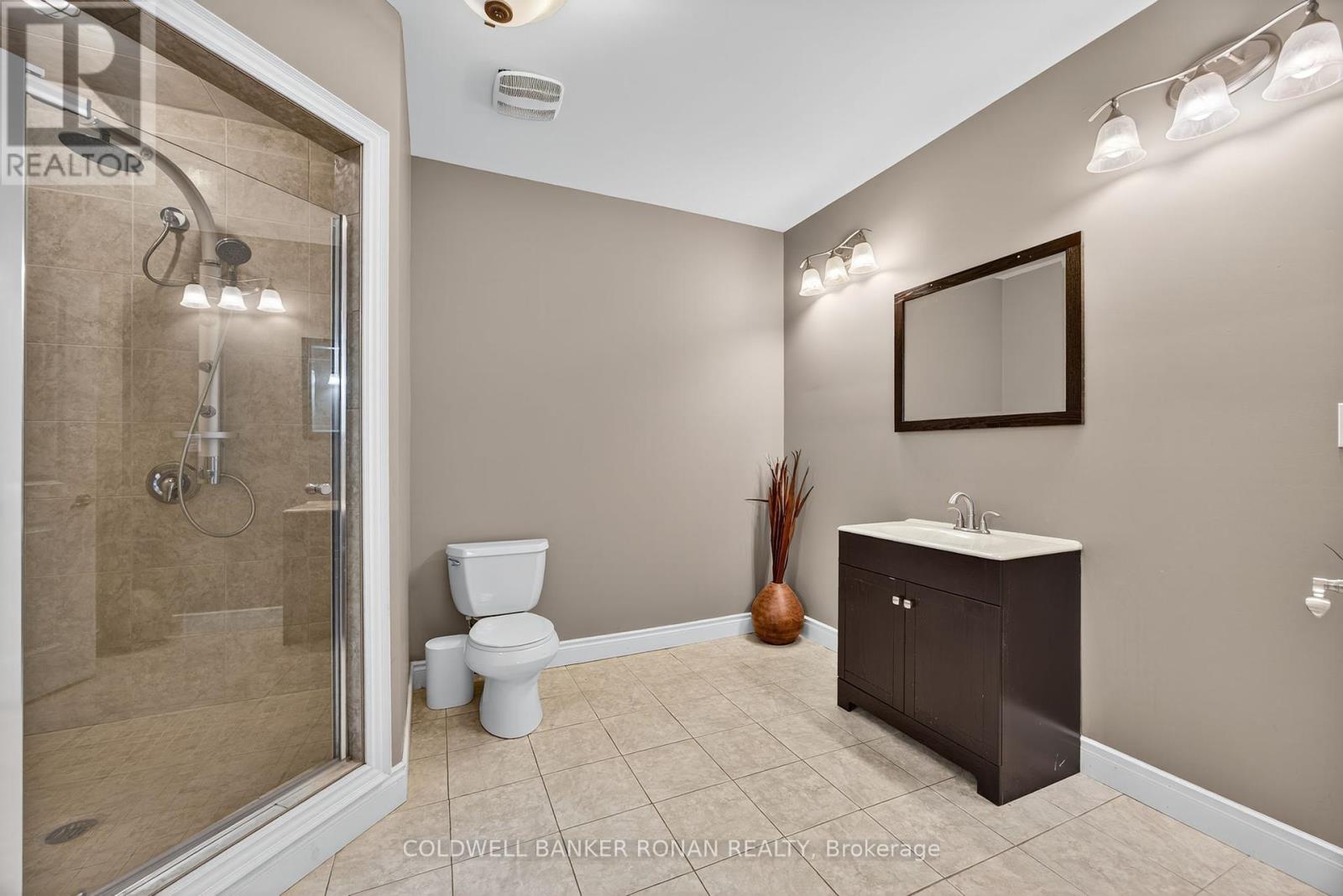 60 Underhill Court, Essa, Ontario  L9R 1V2 - Photo 38 - N12423838