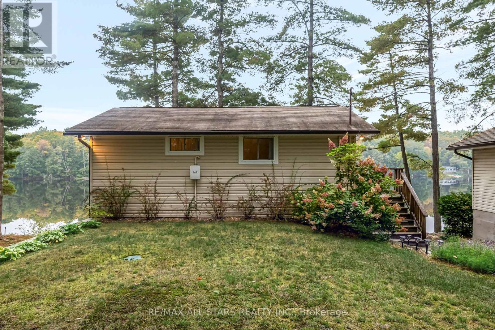 Cottage #9 - 1006 Youngs Road, Muskoka Lakes, Ontario  P0B 1J0 - Photo 12 - X12425585