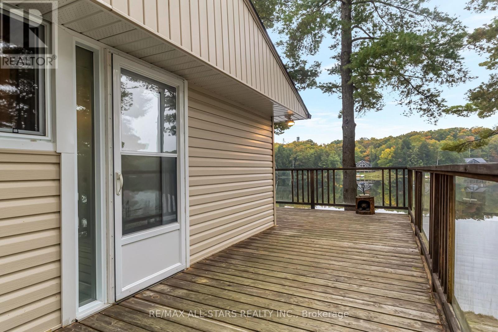 Cottage #9 - 1006 Youngs Road, Muskoka Lakes, Ontario  P0B 1J0 - Photo 14 - X12425585