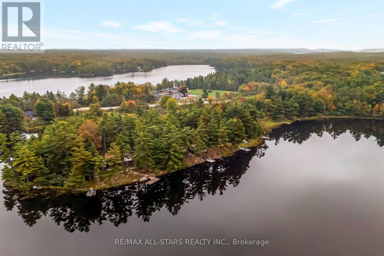 Cottage #9 - 1006 Youngs Road, Muskoka Lakes, Ontario  P0B 1J0 - Photo 2 - X12425585